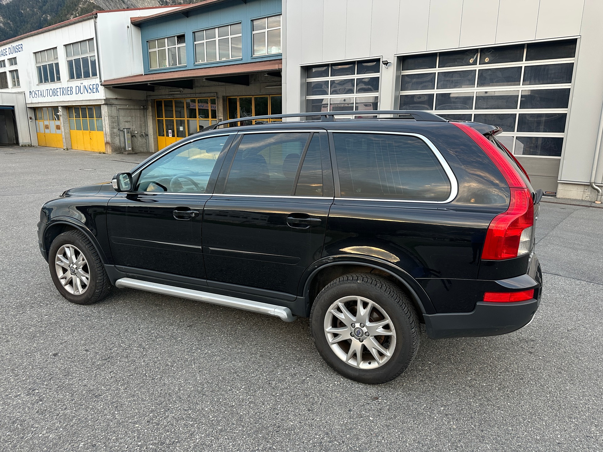 VOLVO XC90 D5 AWD Executive Geartronic-image-5