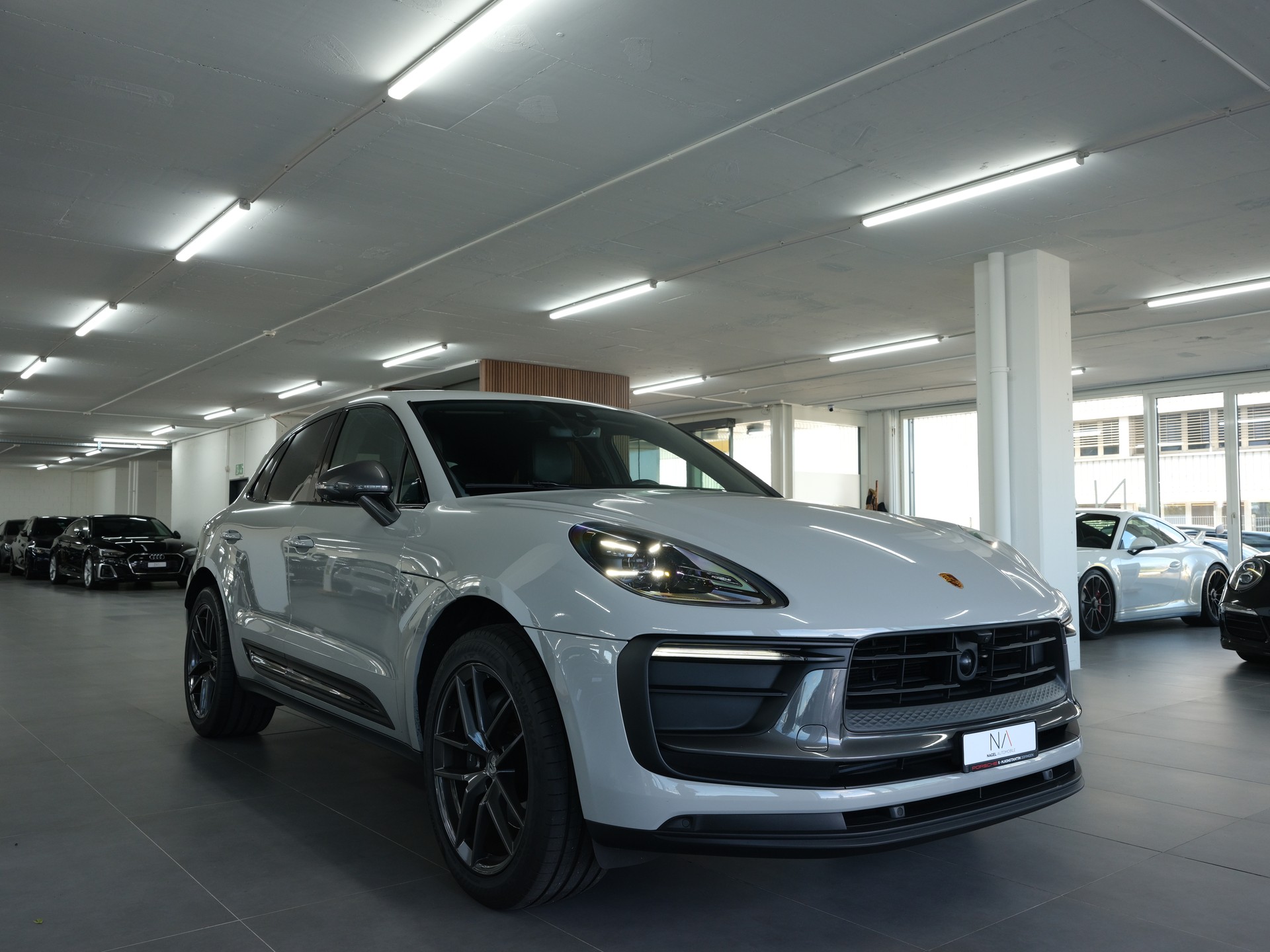 PORSCHE Macan PDK *Porsche Aproved* *Sportabgassanlage* *Sport Chrono*-image-1