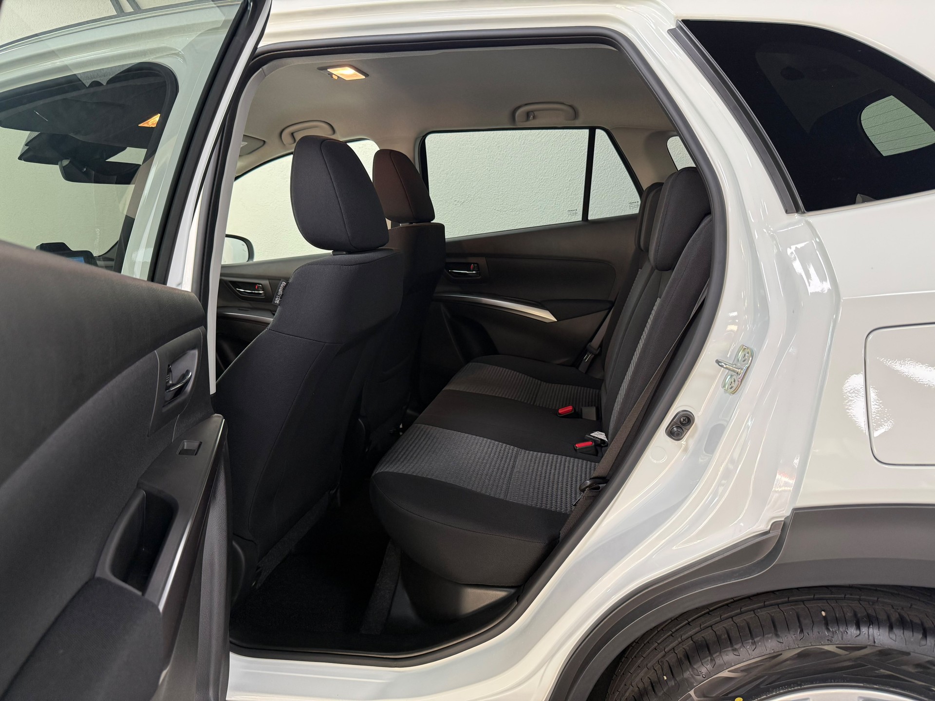 SUZUKI S-Cross 1.4 16V Piz Sulai MHD 4WD Automatic-image-11