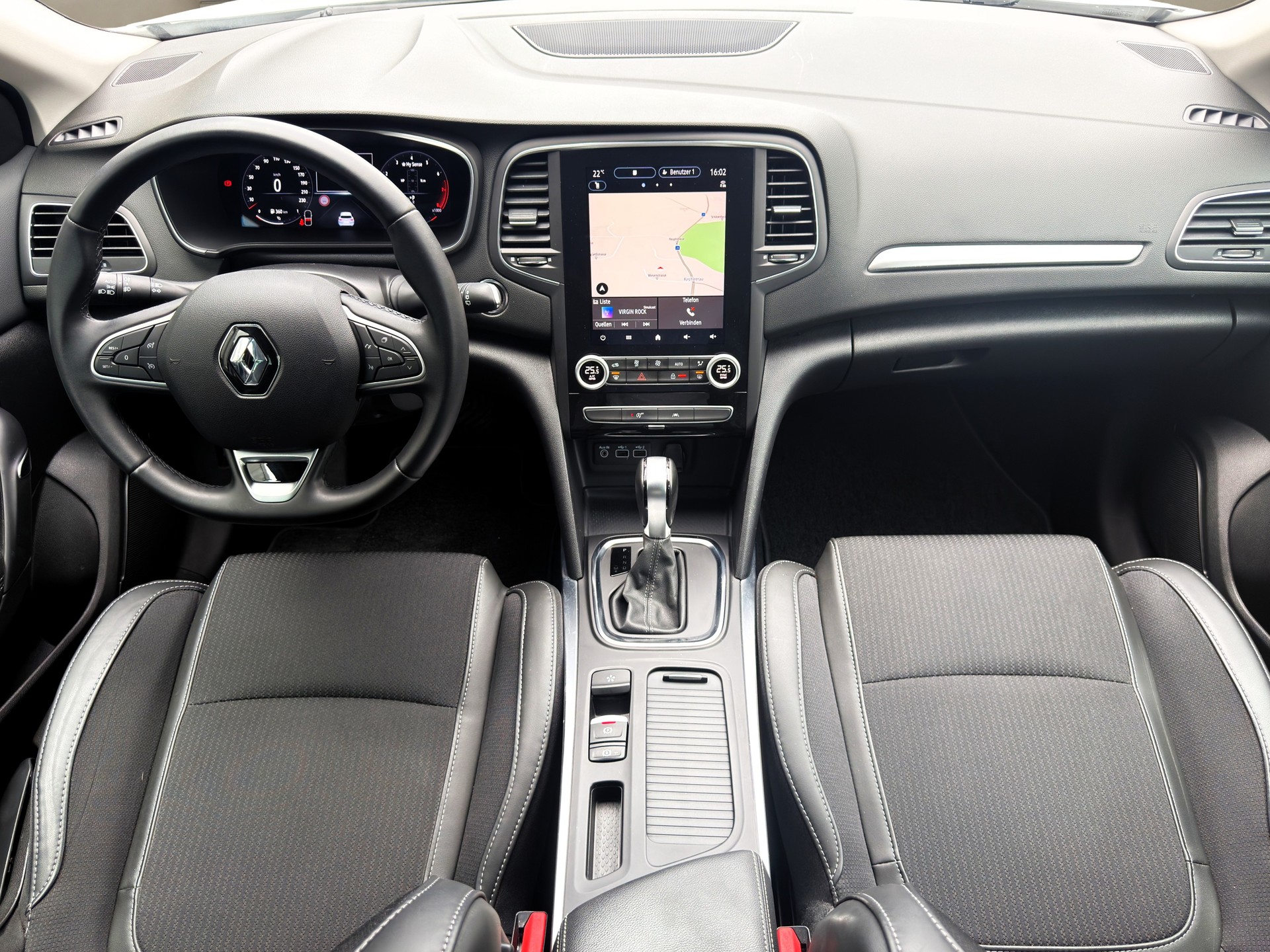 RENAULT Mégane Grandtour 1.3 16V Turbo Techno EDC ✅CH-Fahrzeug & 8-fach bereift auf ALU✅-image-7