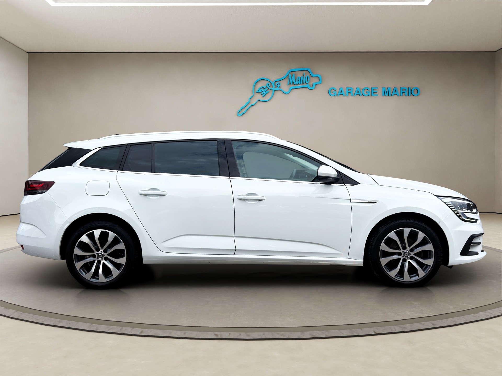 RENAULT Mégane Grandtour 1.3 16V Turbo Techno EDC ✅CH-Fahrzeug & 8-fach bereift auf ALU✅-image-3