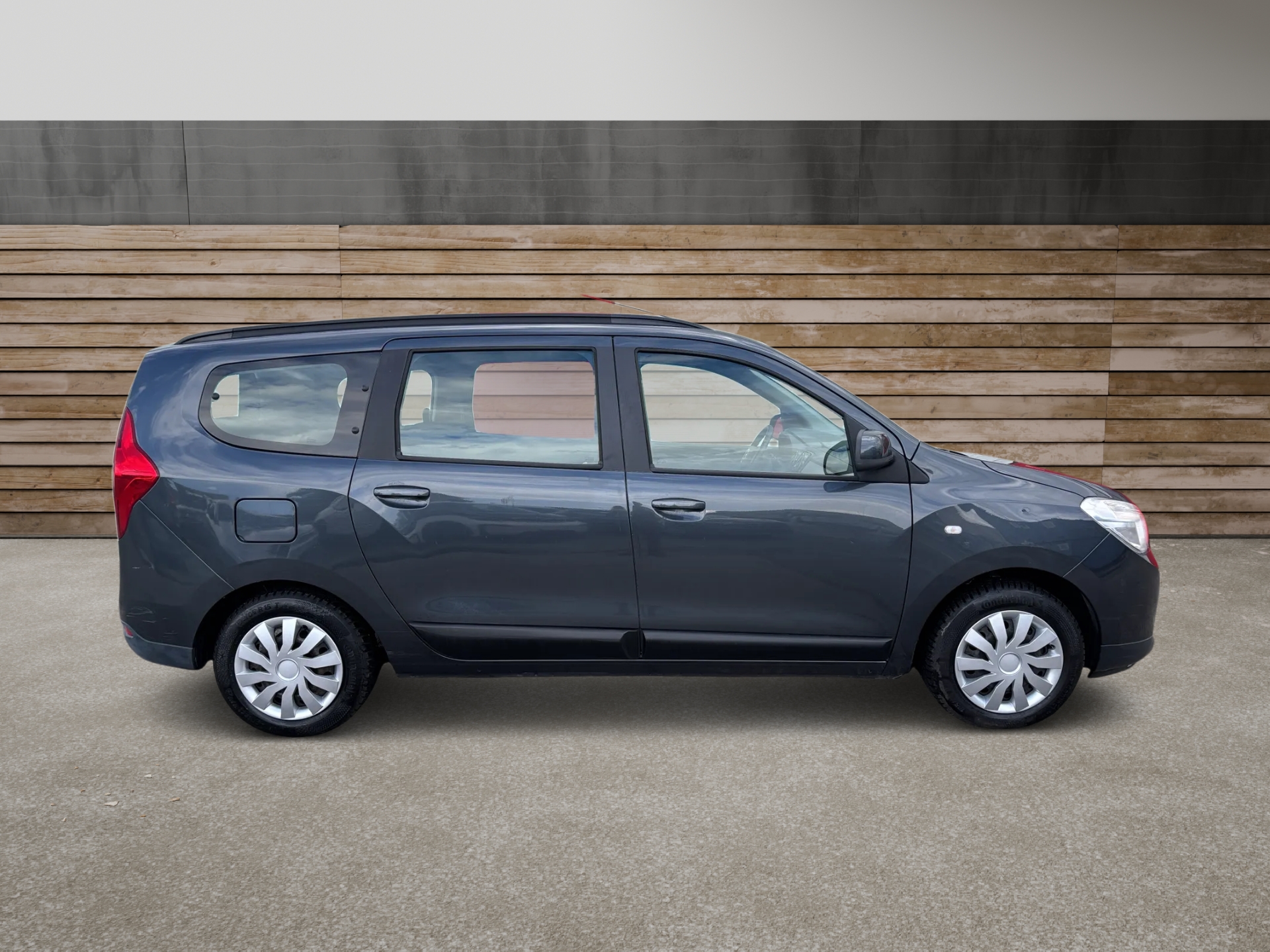 DACIA Lodgy 1.2 Turbo Ambiance 7PL-image-1