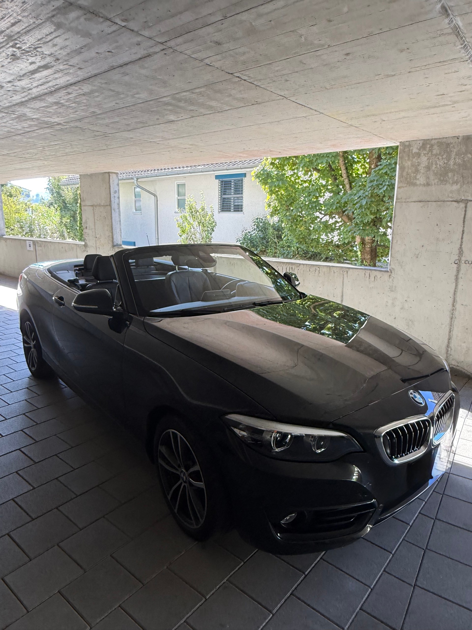 BMW 218i-image-4
