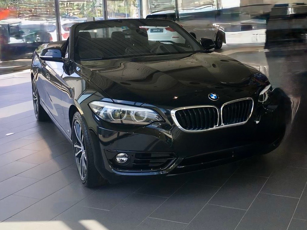 BMW 218i-image-5