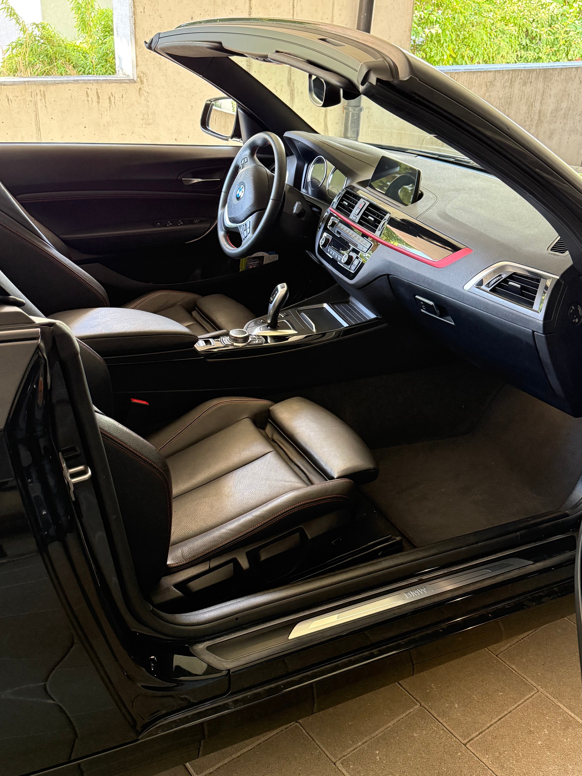 BMW 218i-image-1