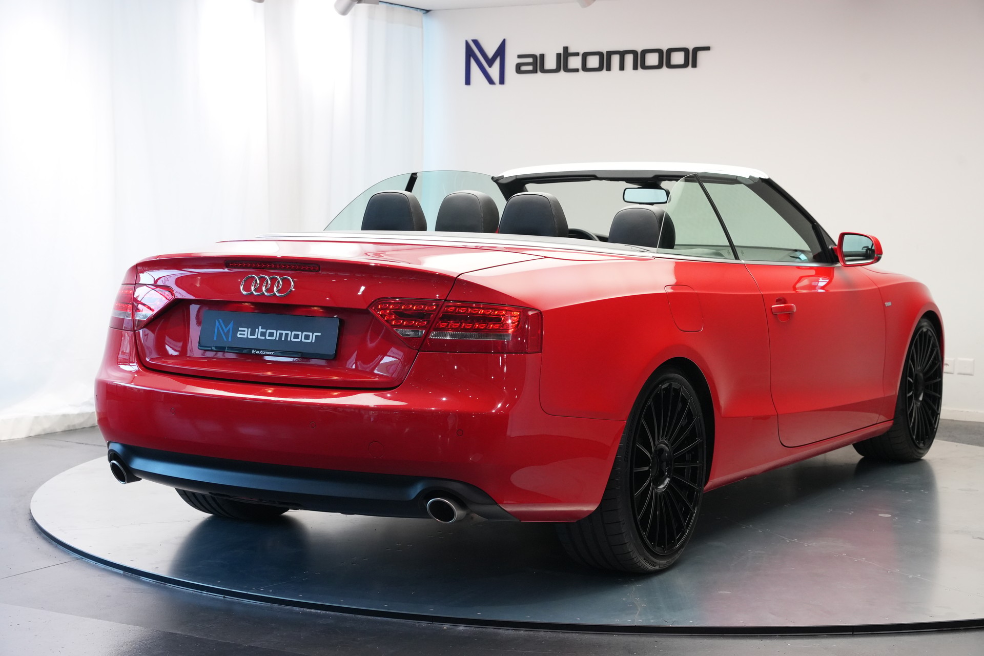 AUDI A5 Cabriolet 3.0 TDI quattro S-tronic-image-41