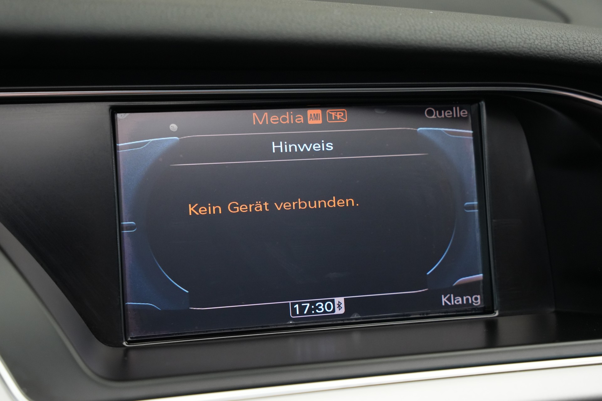 AUDI A5 Cabriolet 3.0 TDI quattro S-tronic-image-35
