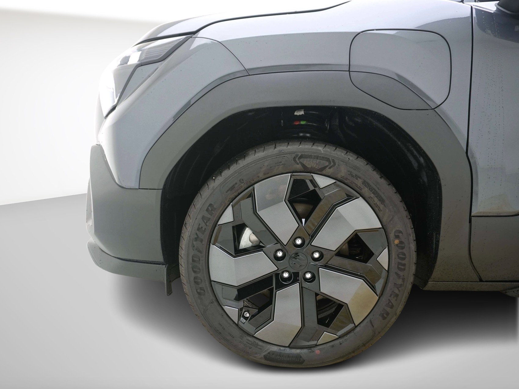 SUZUKI e Vitara Compact Top 4x4-image-5