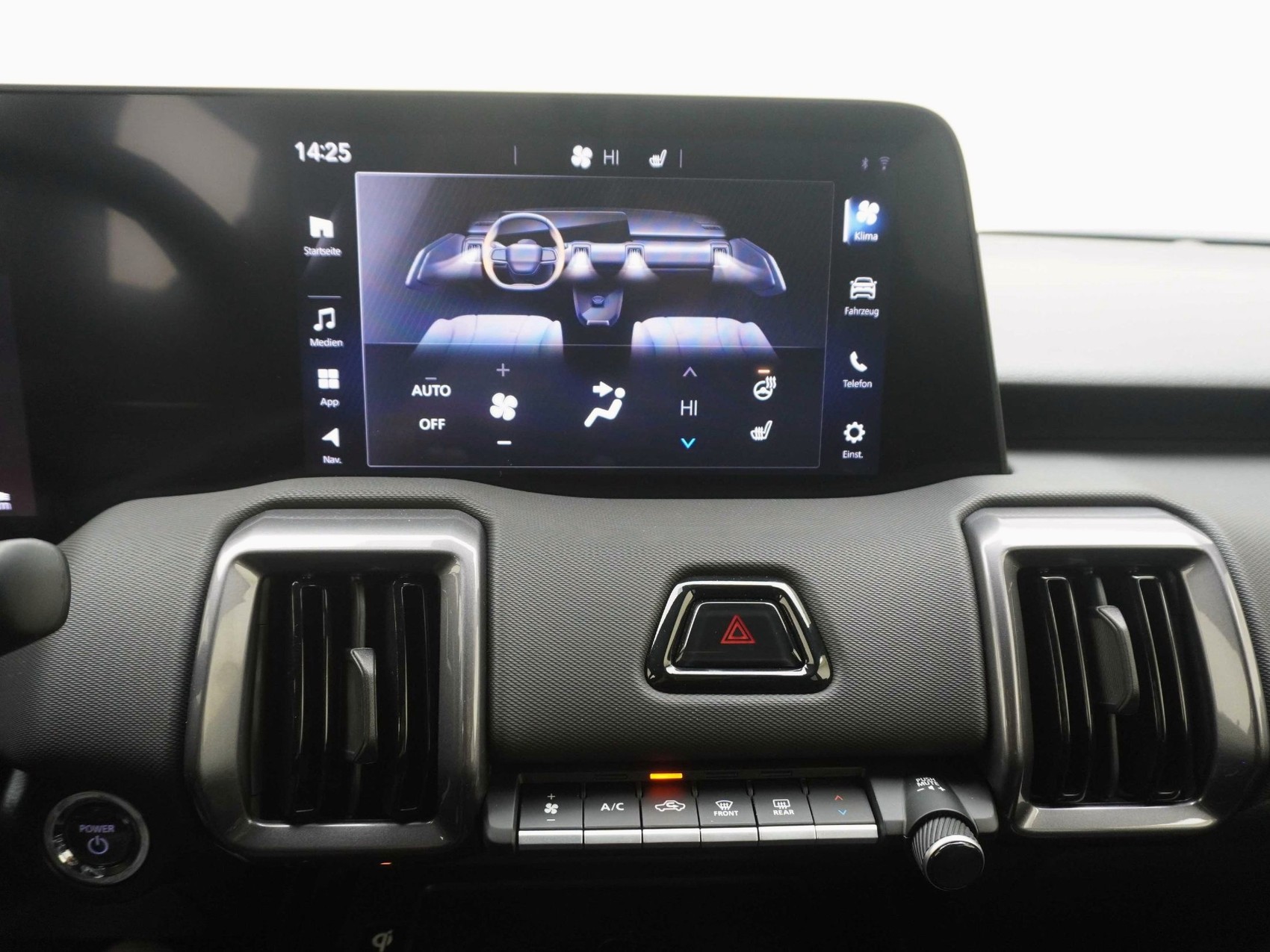 SUZUKI e Vitara Compact Top 4x4-image-11