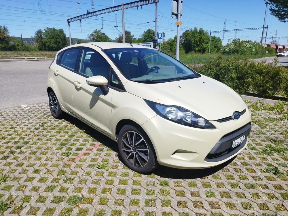 FORD 1.4 16V Trend-image-2