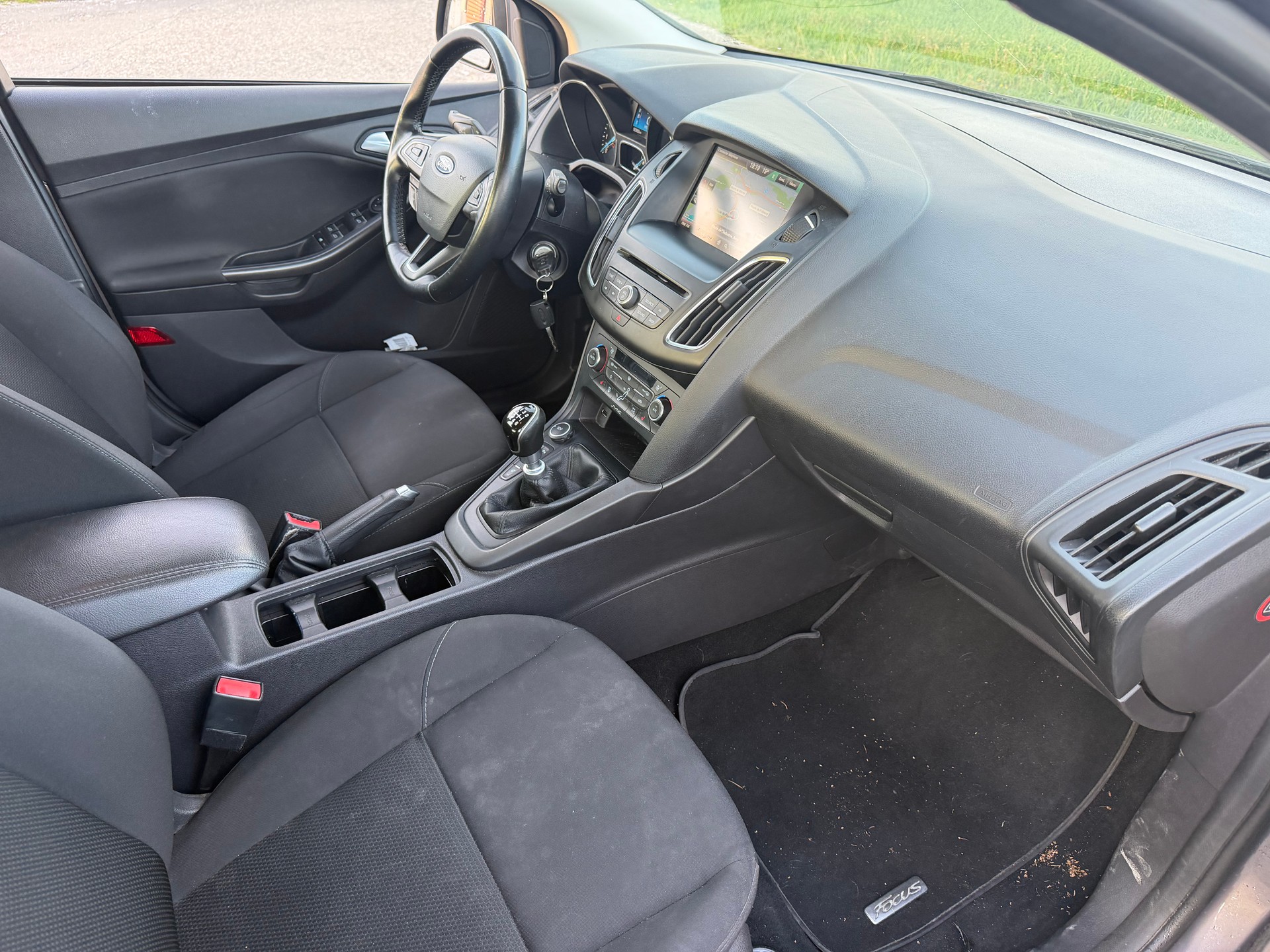 FORD Focus 1.0 SCTi Business-image-6