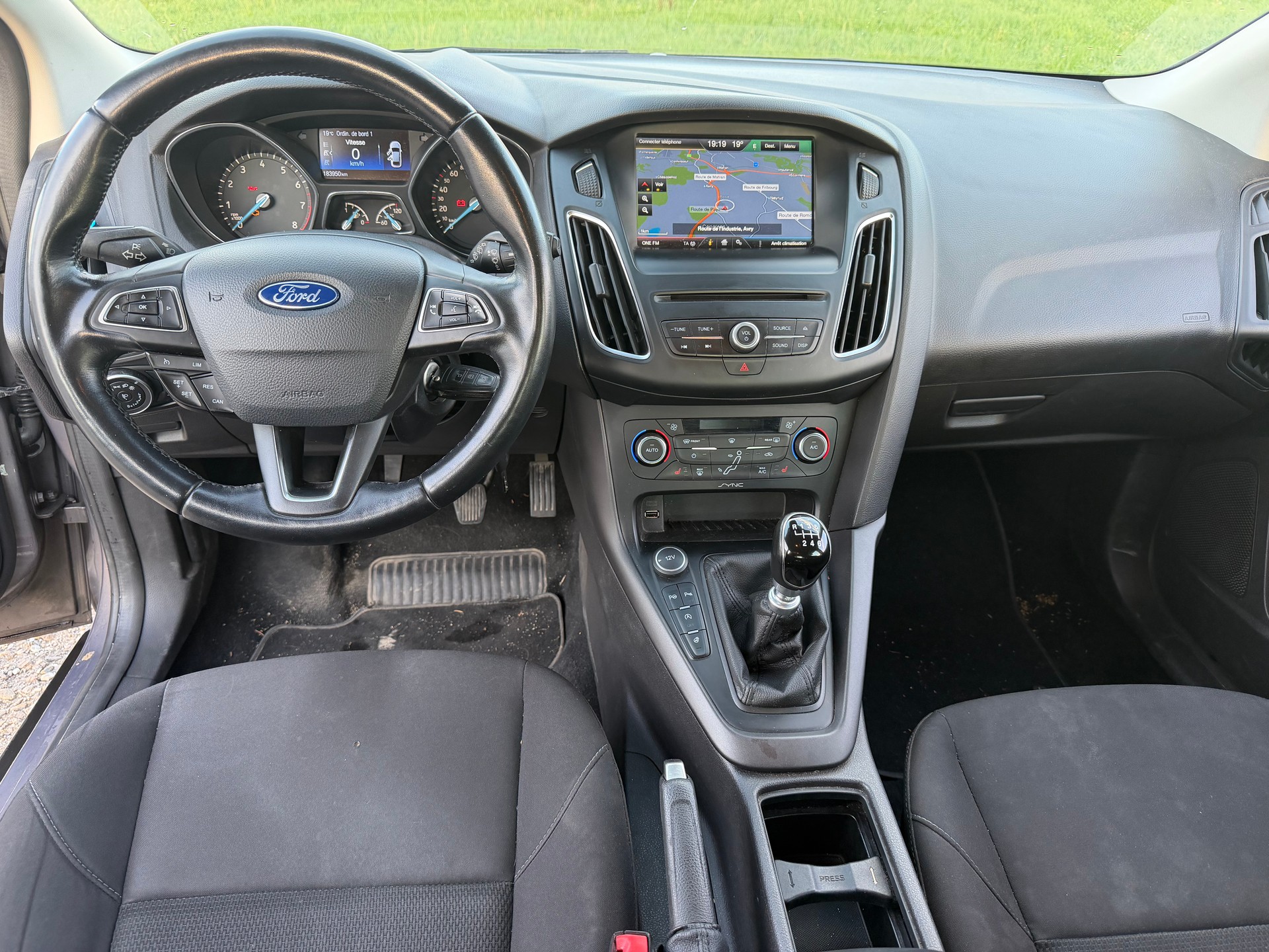 FORD Focus 1.0 SCTi Business-image-4