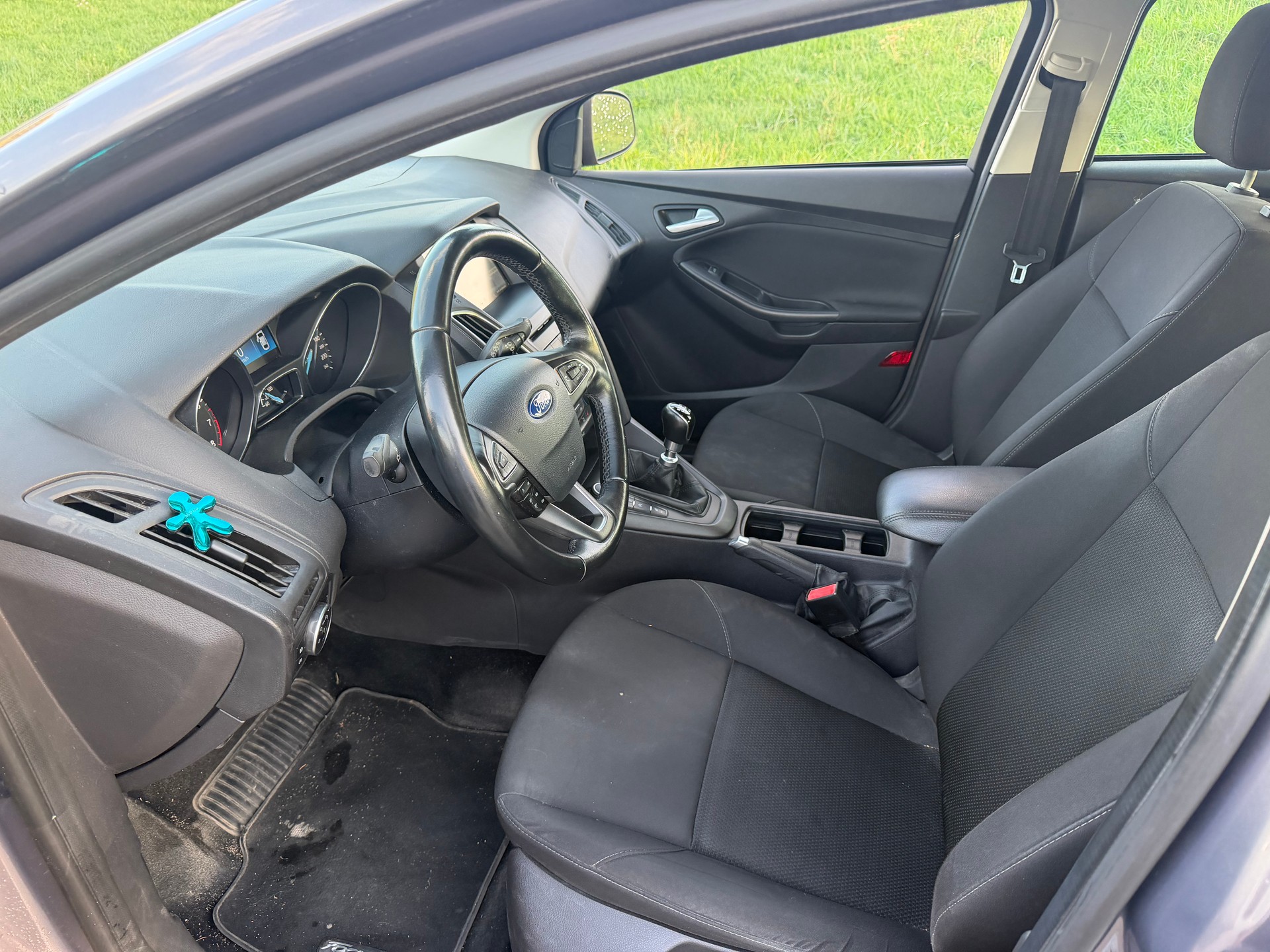 FORD Focus 1.0 SCTi Business-image-5