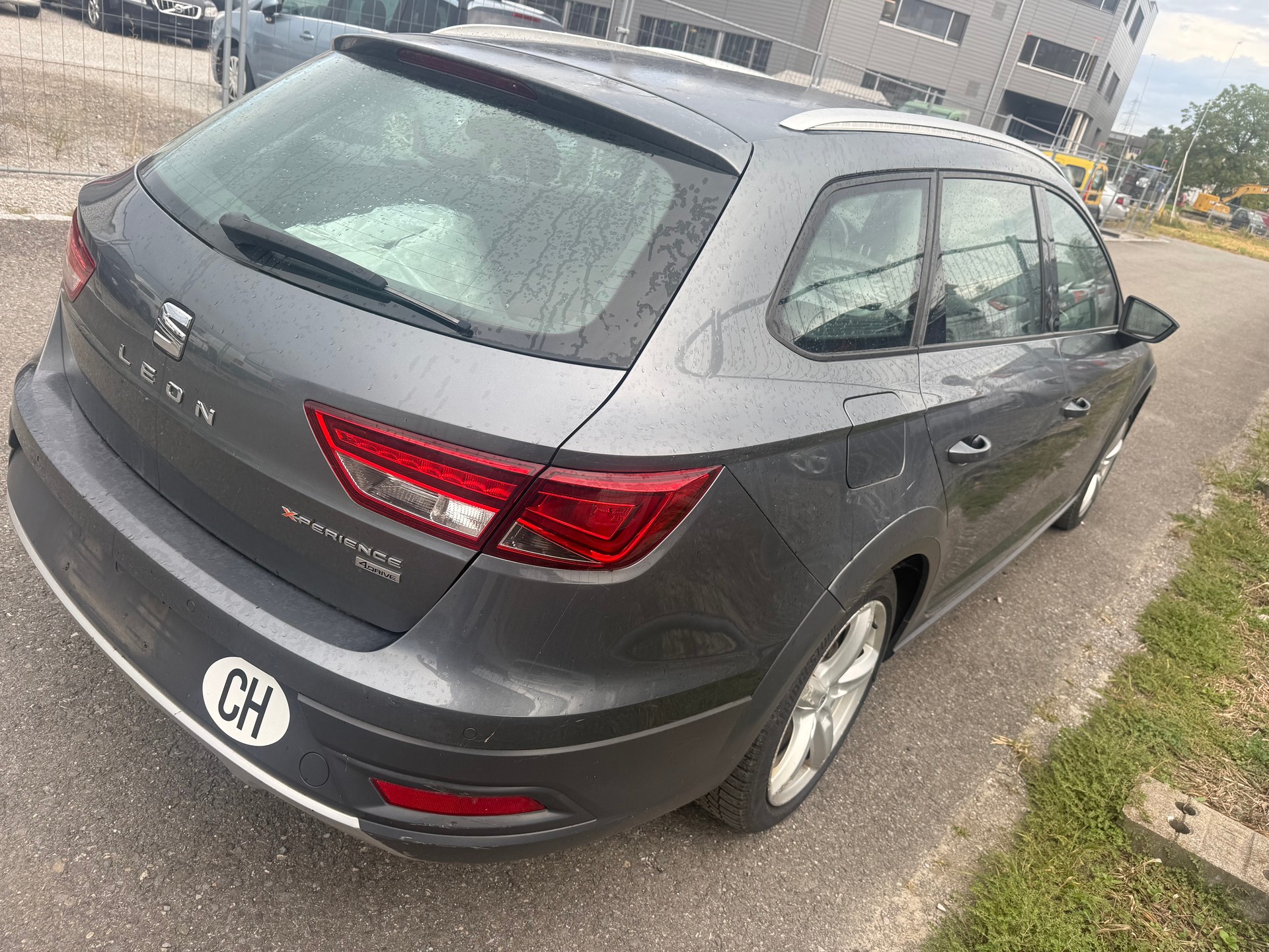 SEAT Leon ST 2.0 TDI X-Perience 4Drive DSG-image-3