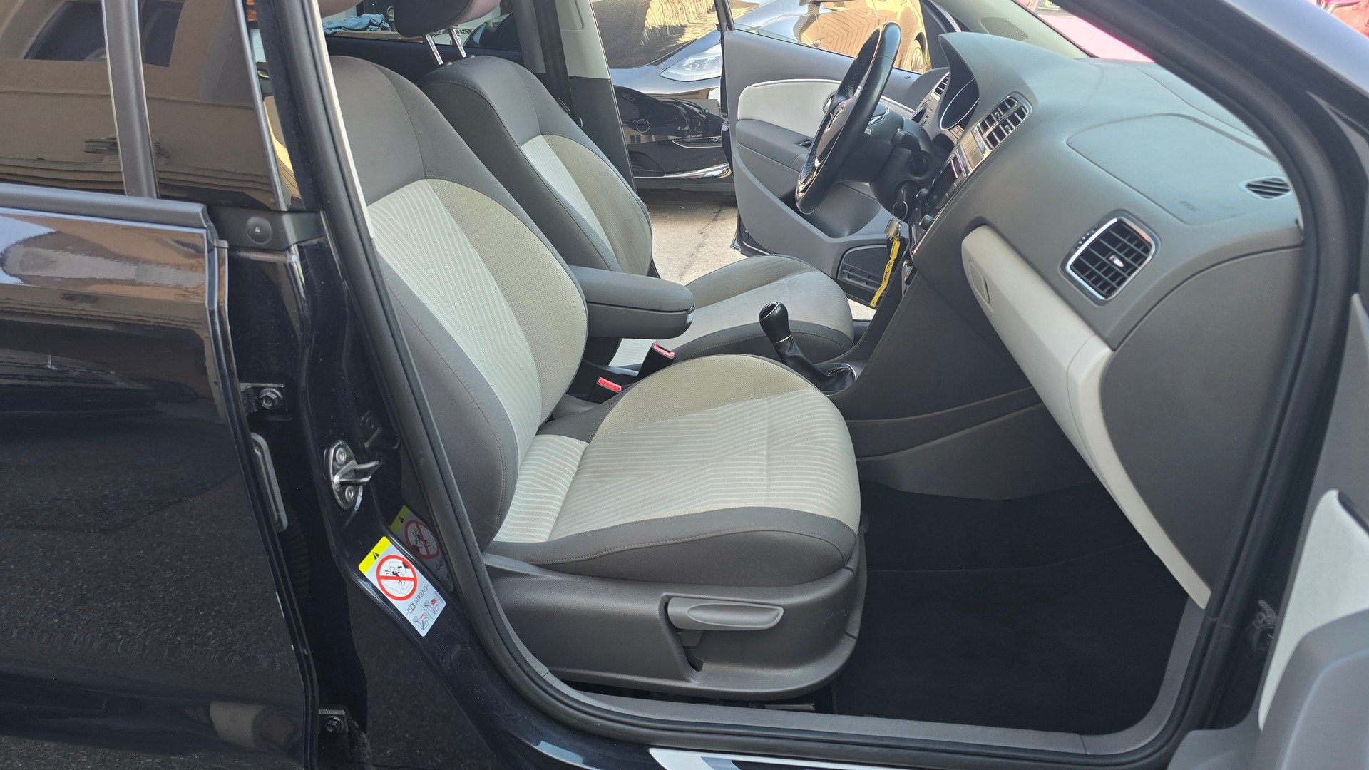 VW Polo 1.2 TSI BMT Comfortline, Zahnriemen neu-image-14
