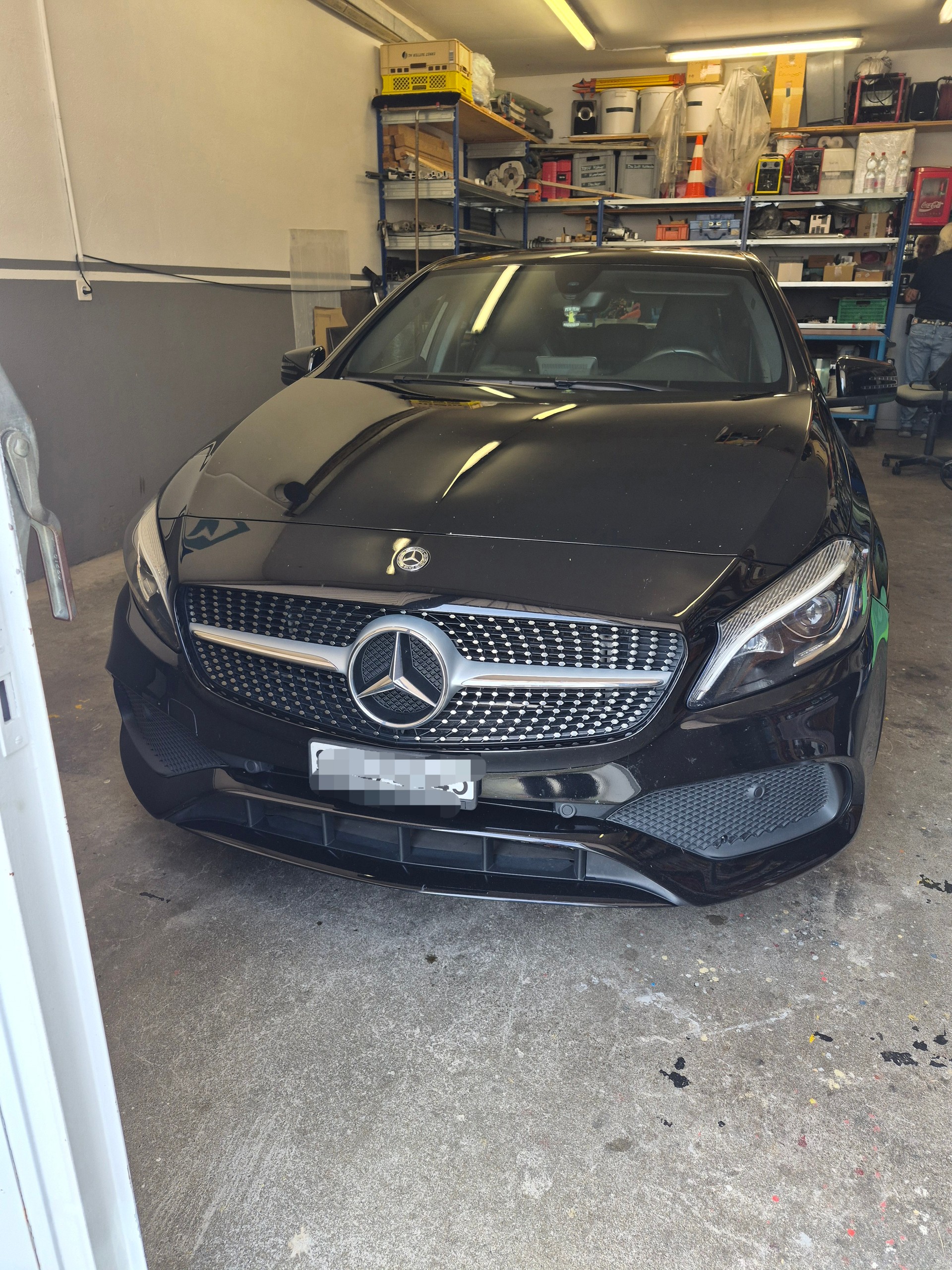 MERCEDES-BENZ A 250 AMG Line-image-1