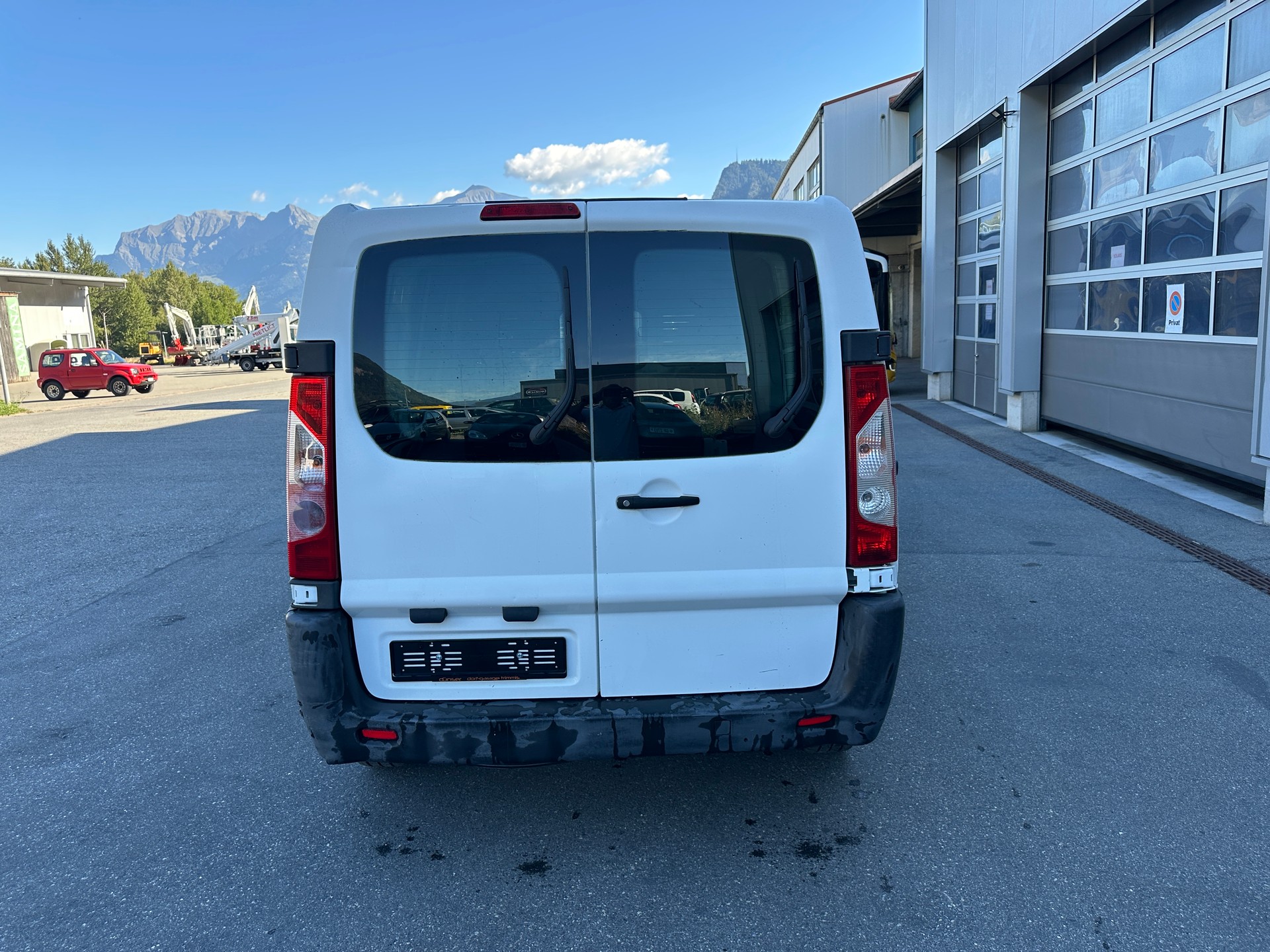 PEUGEOT Expert 2.0 HDi 229 L2H2-image-6