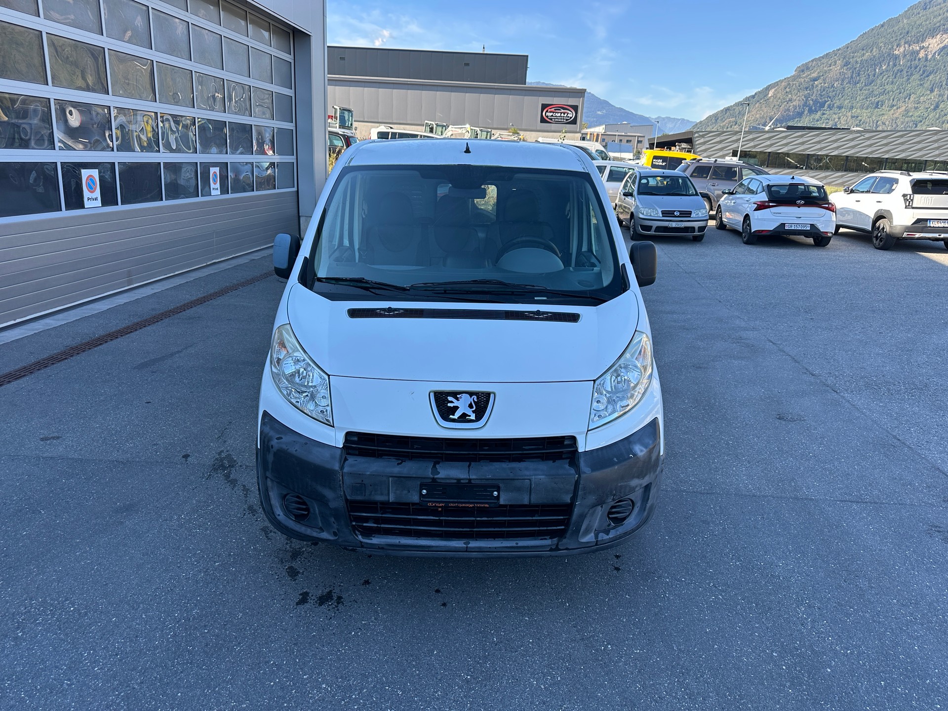 PEUGEOT Expert 2.0 HDi 229 L2H2-image-1