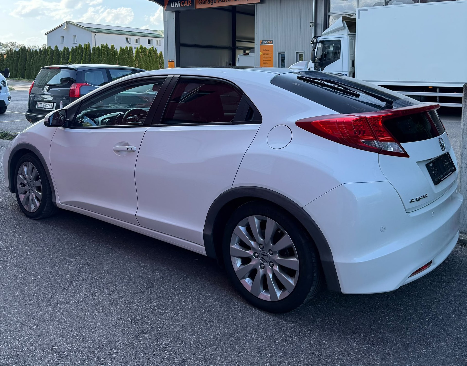 HONDA Civic 1.8i Executive Automatic-image-5