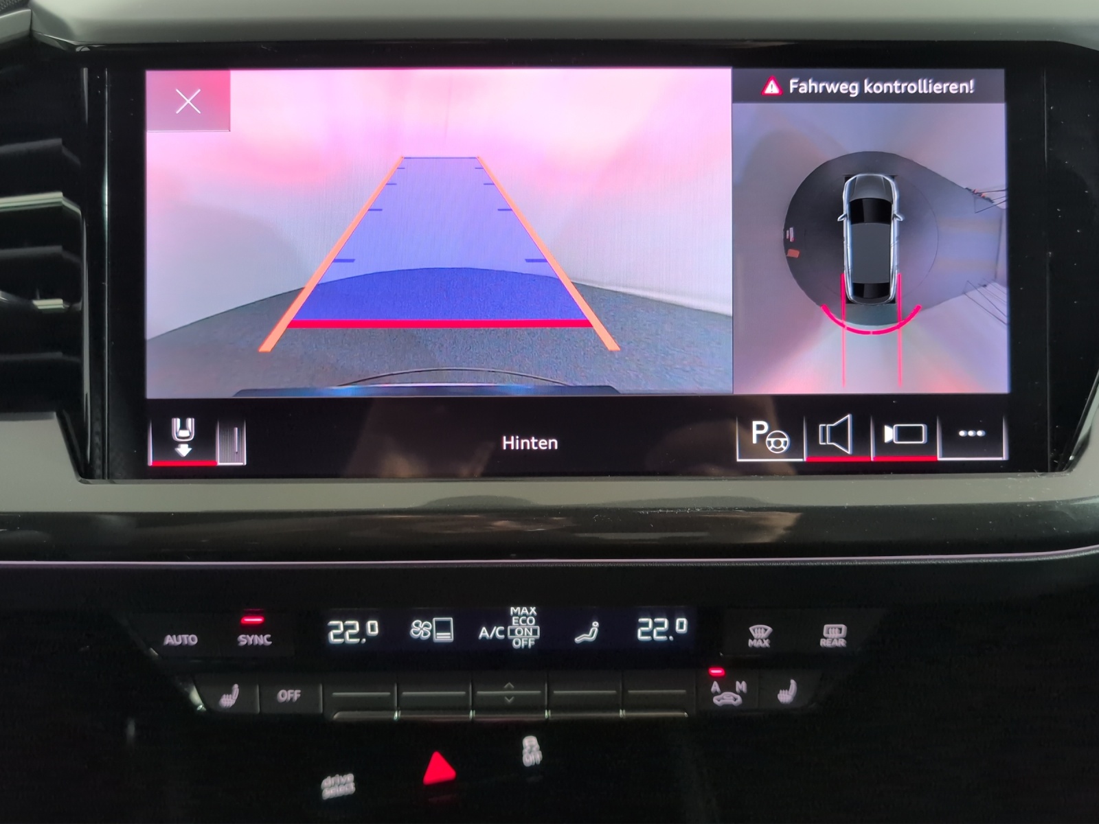 AUDI Q4 Sportback e-tron 50 quattro-image-11