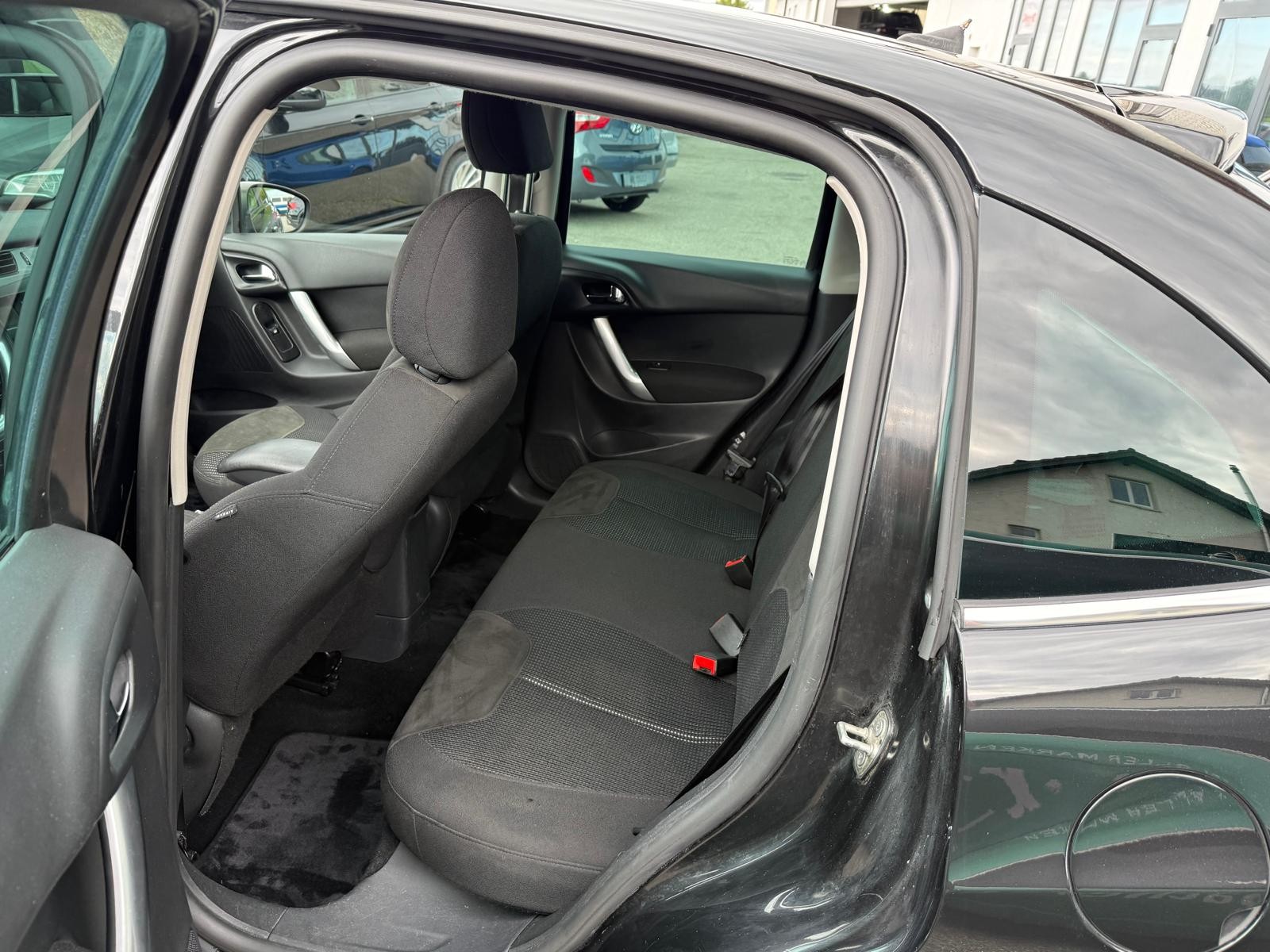 CITROEN C3 1.6 16V HDi Exclusive-image-11