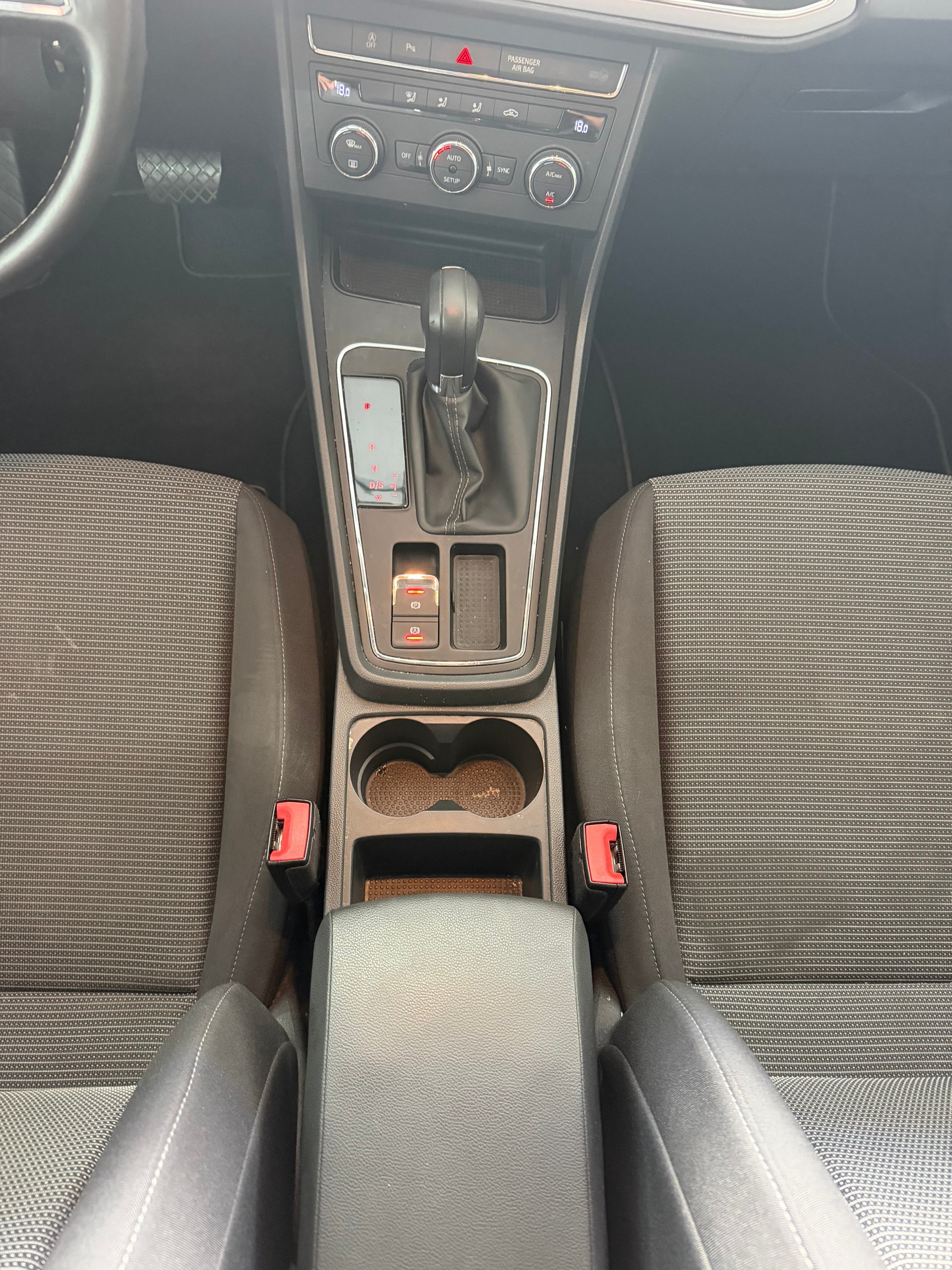 SEAT Leon ST 1.6 TDI CR Style DSG-image-11
