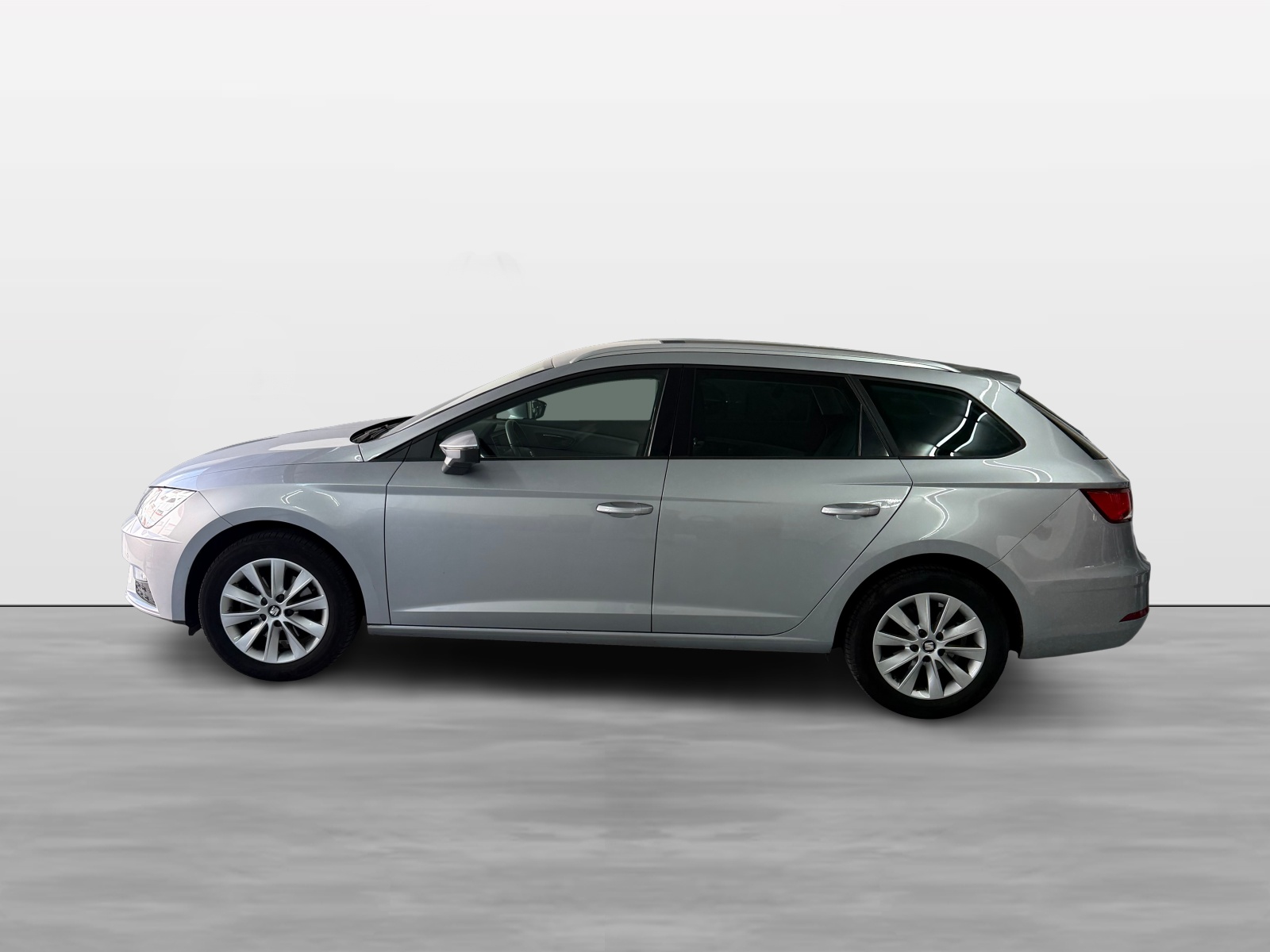 SEAT Leon ST 1.6 TDI CR Style DSG-image-3