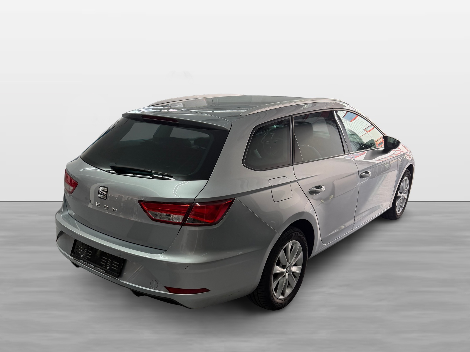 SEAT Leon ST 1.6 TDI CR Style DSG-image-6