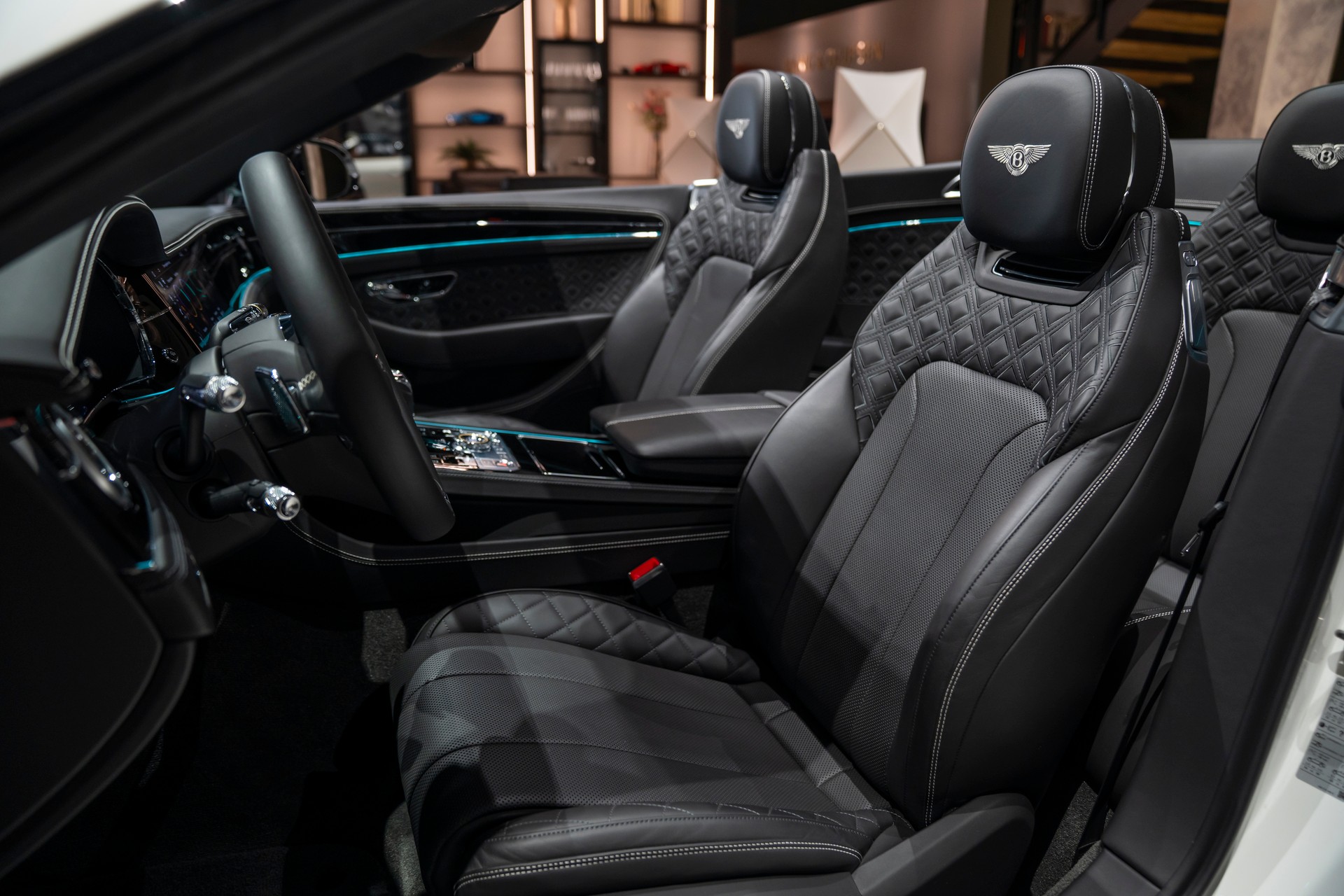 BENTLEY Continental GTC S 4.0 V8-image-12