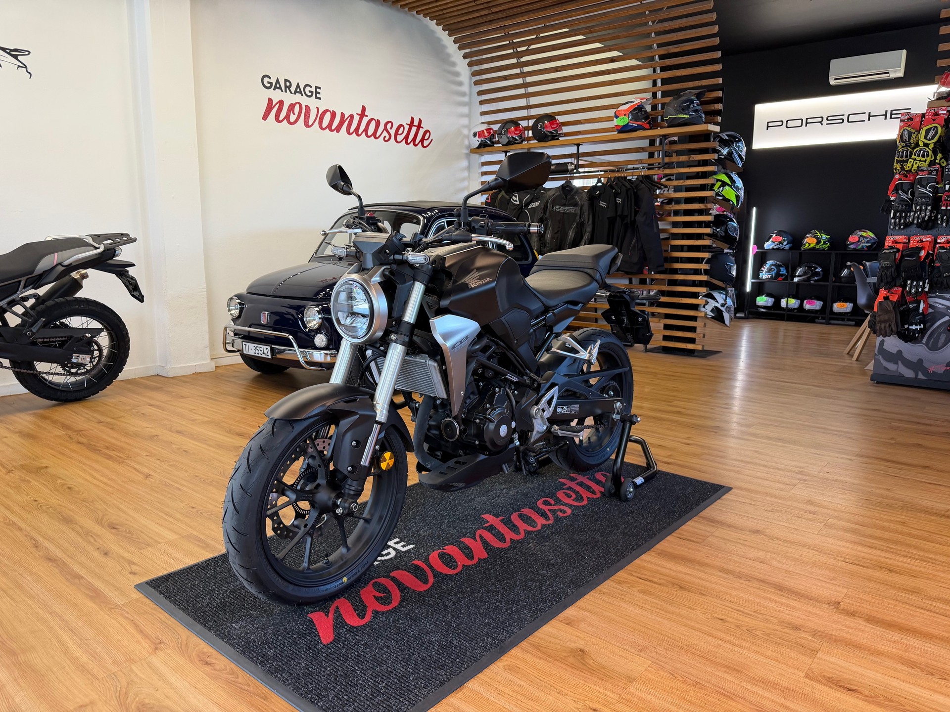 HONDA CB 300 R