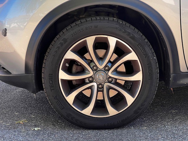NISSAN Juke 1.6 DIG-T tekna 4x4 Xtronic M-CVT-image-10