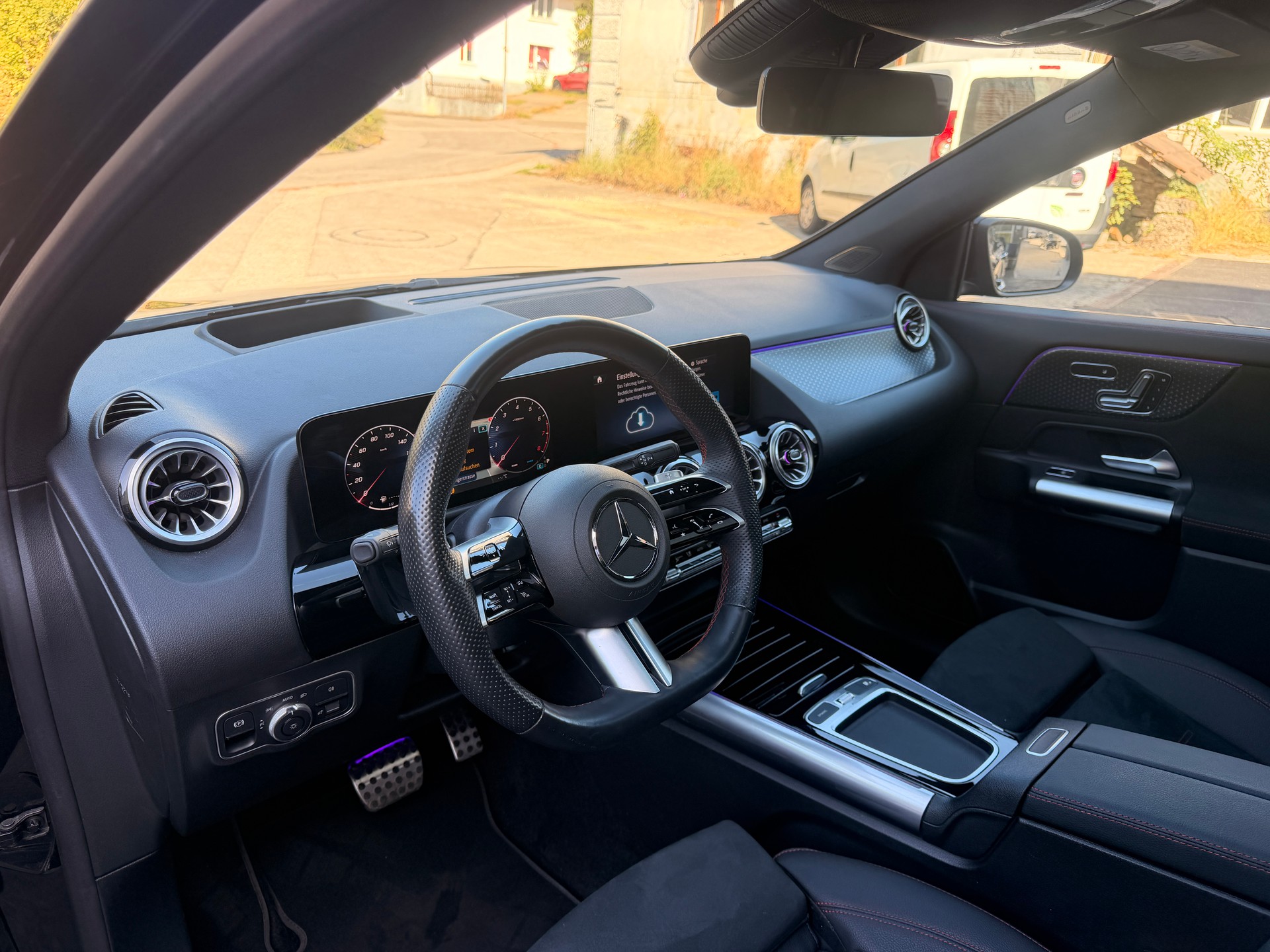 MERCEDES-BENZ GLA 250 4Matic 8G-DCT AMG -LINE-image-9