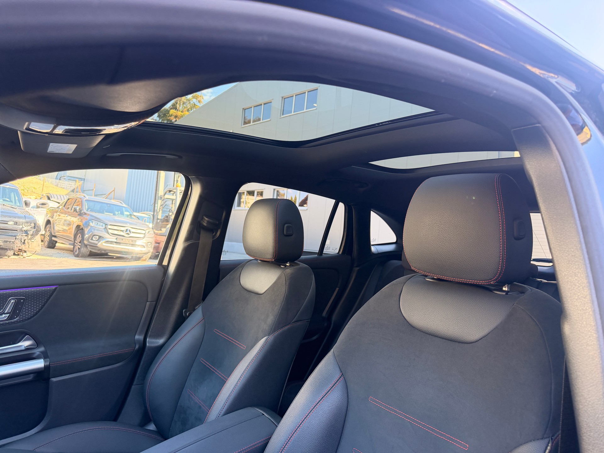 MERCEDES-BENZ GLA 250 4Matic 8G-DCT AMG -LINE-image-10