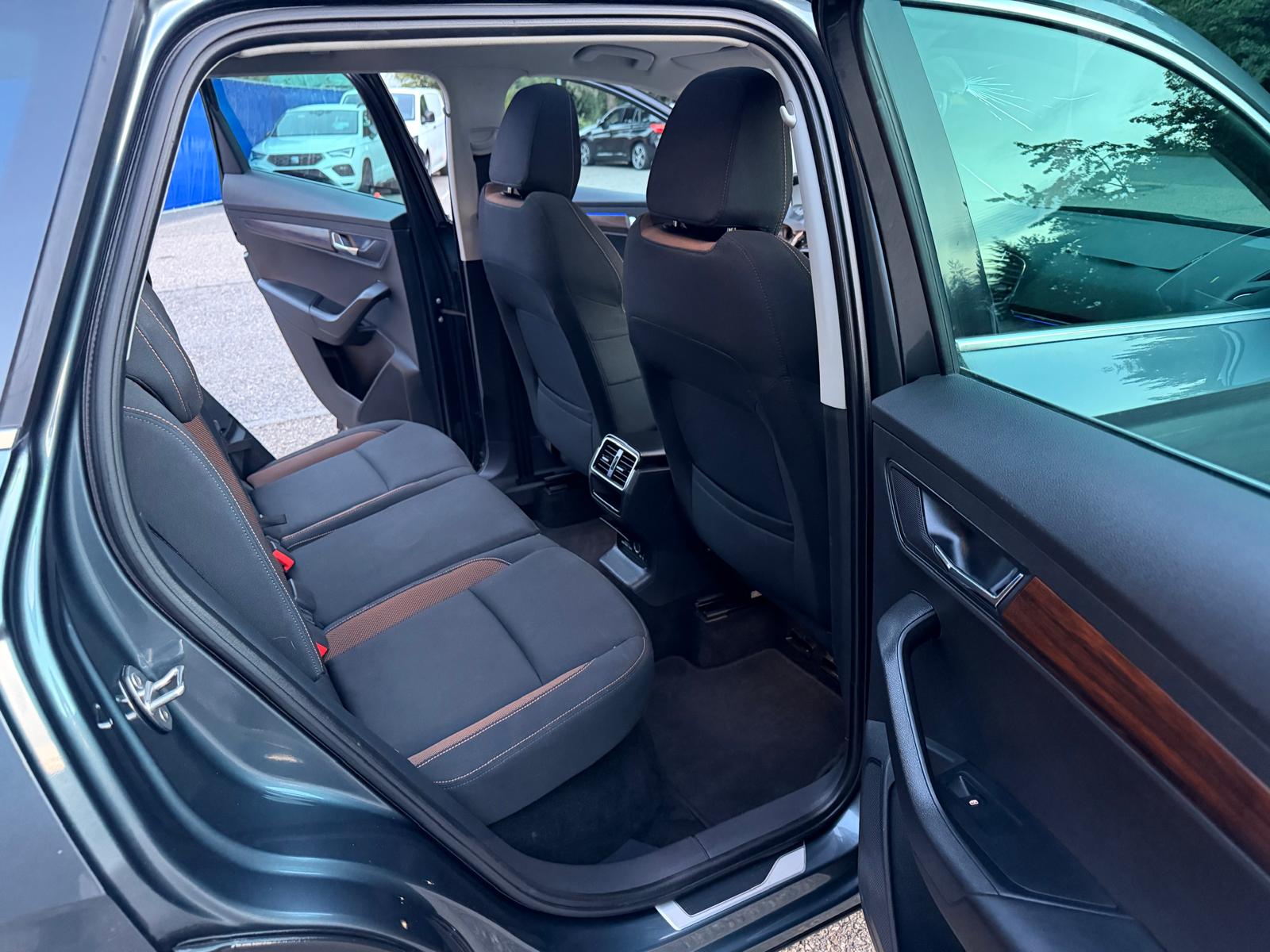 SKODA Karoq 1.5 TSI ACT Scout 4x4 DSG-image-12
