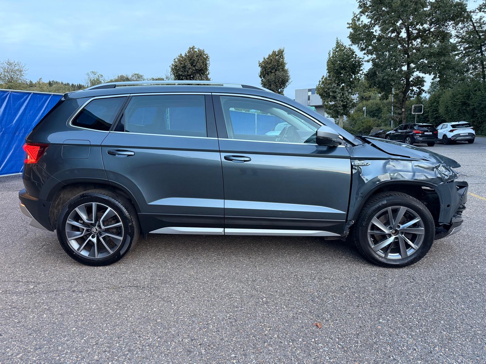 SKODA Karoq 1.5 TSI ACT Scout 4x4 DSG-image-4
