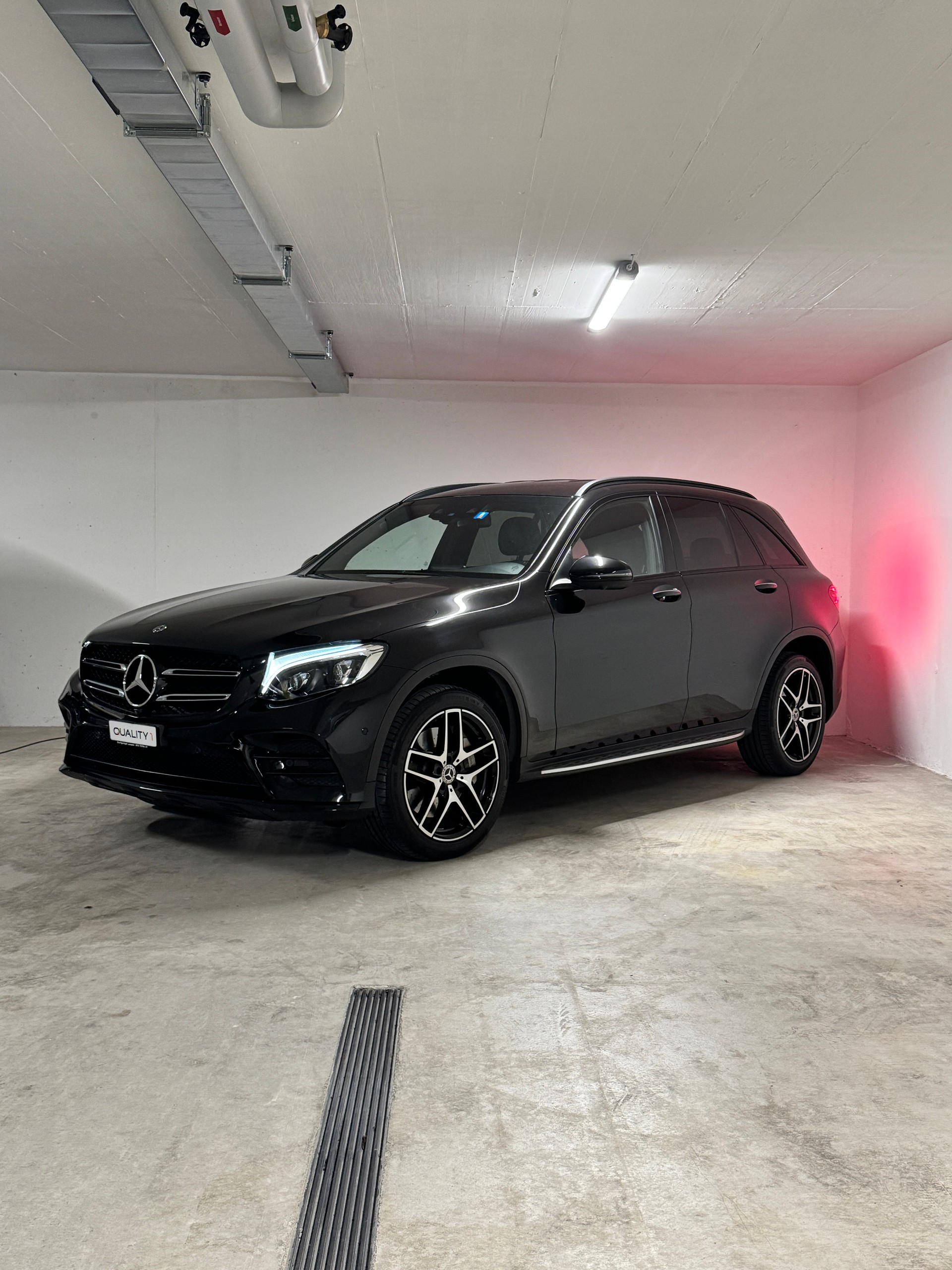 MERCEDES-BENZ GLC 250 d AMG Line 4Matic 9G-Tronic-image-0