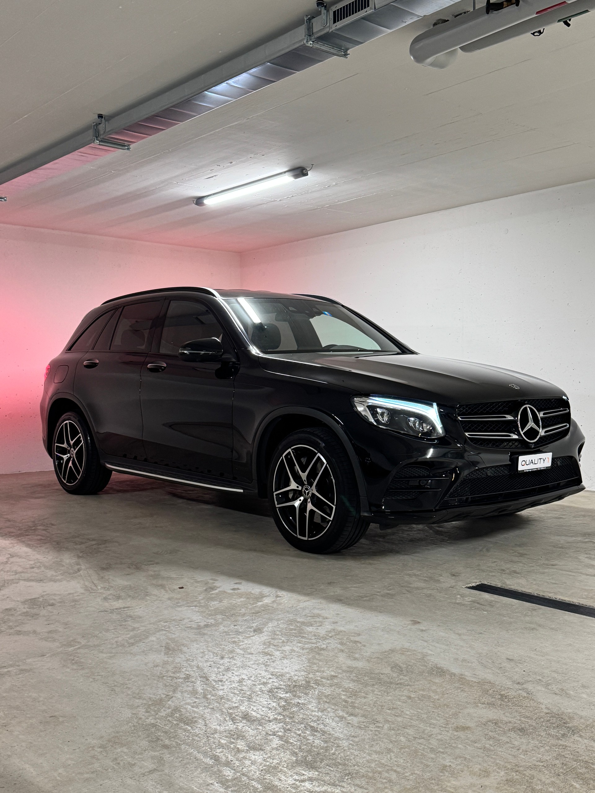 MERCEDES-BENZ GLC 250 d AMG Line 4Matic 9G-Tronic-image-2