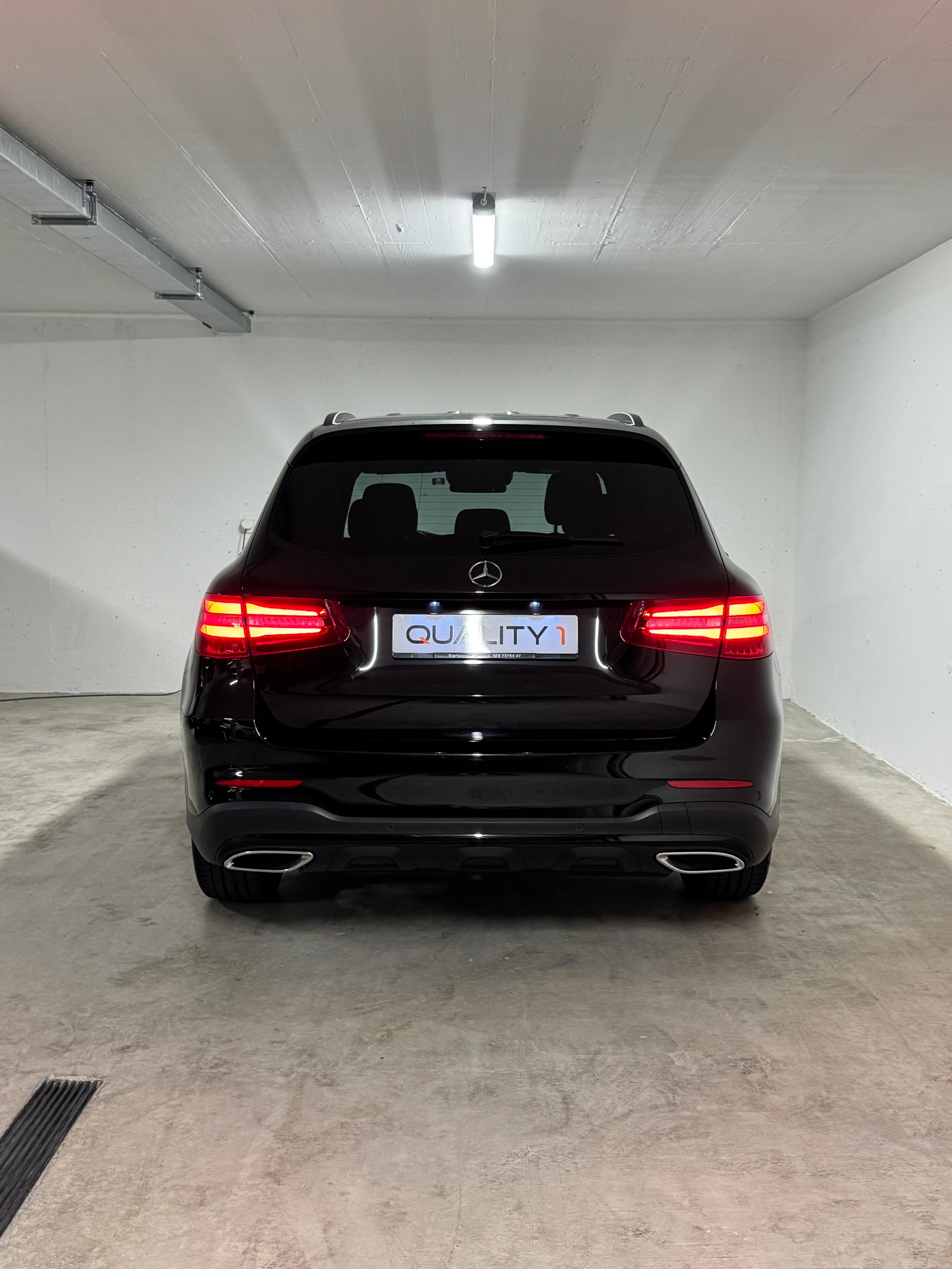 MERCEDES-BENZ GLC 250 d AMG Line 4Matic 9G-Tronic-image-3