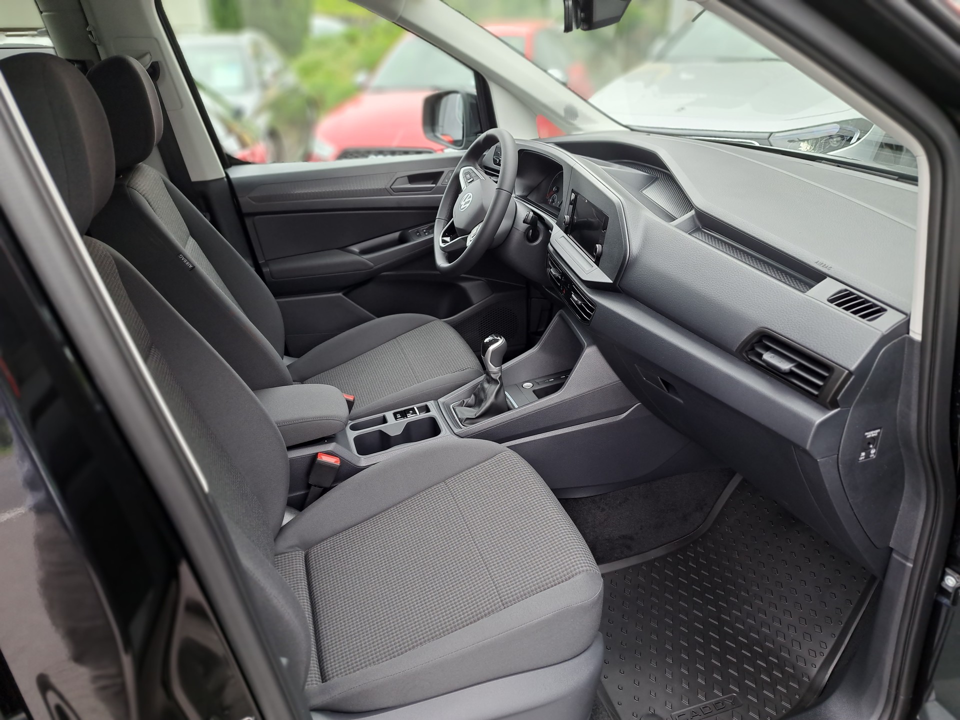 VW Caddy Maxi 2.0 TDI Life-image-10