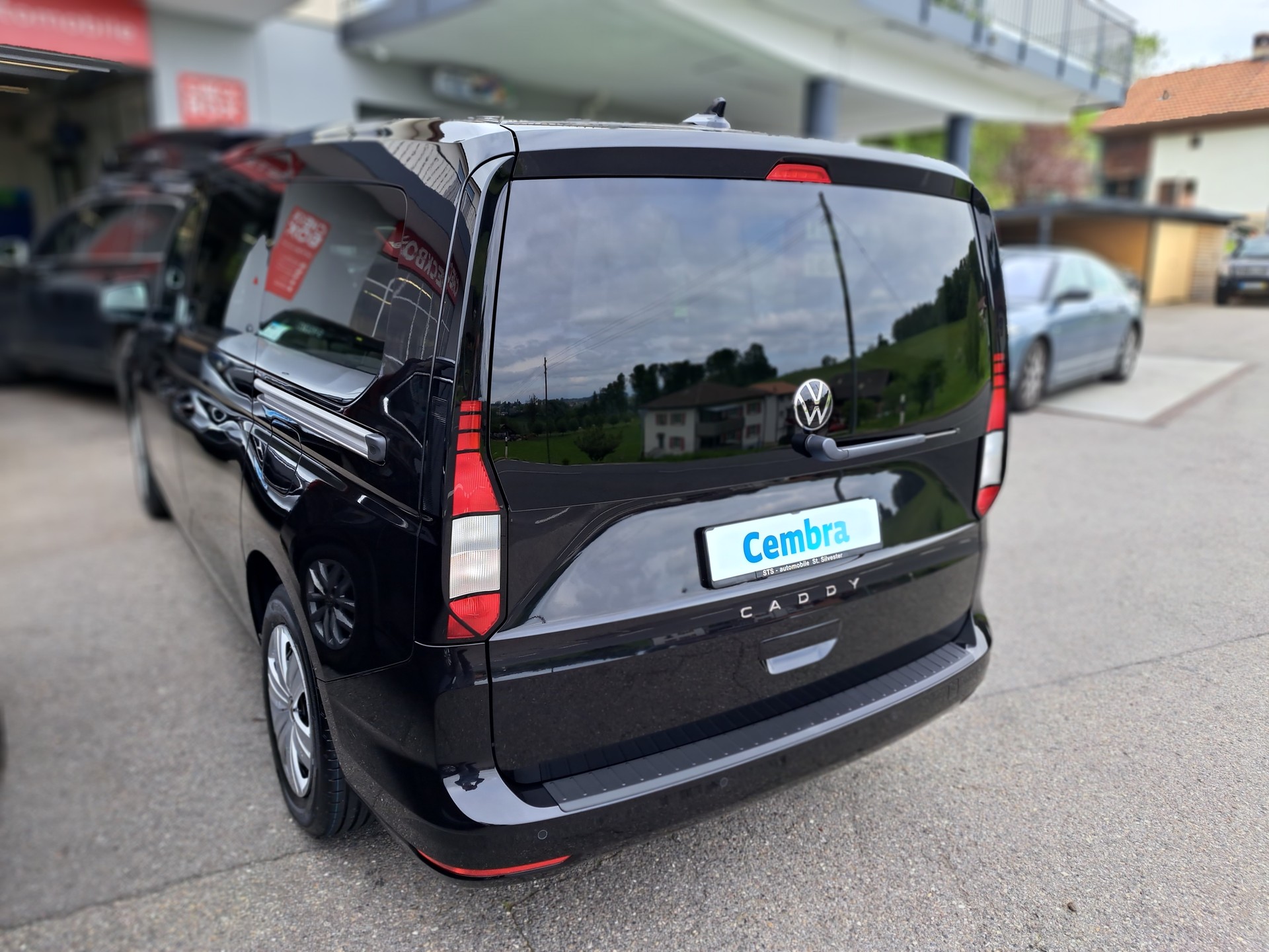 VW Caddy Maxi 2.0 TDI Life-image-3