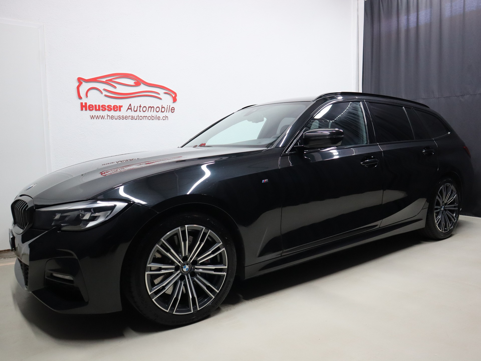 BMW 330i Touring Steptronic M Sport - Navi - Leder/Alcantara - Ambiente - 258 PS-image-1
