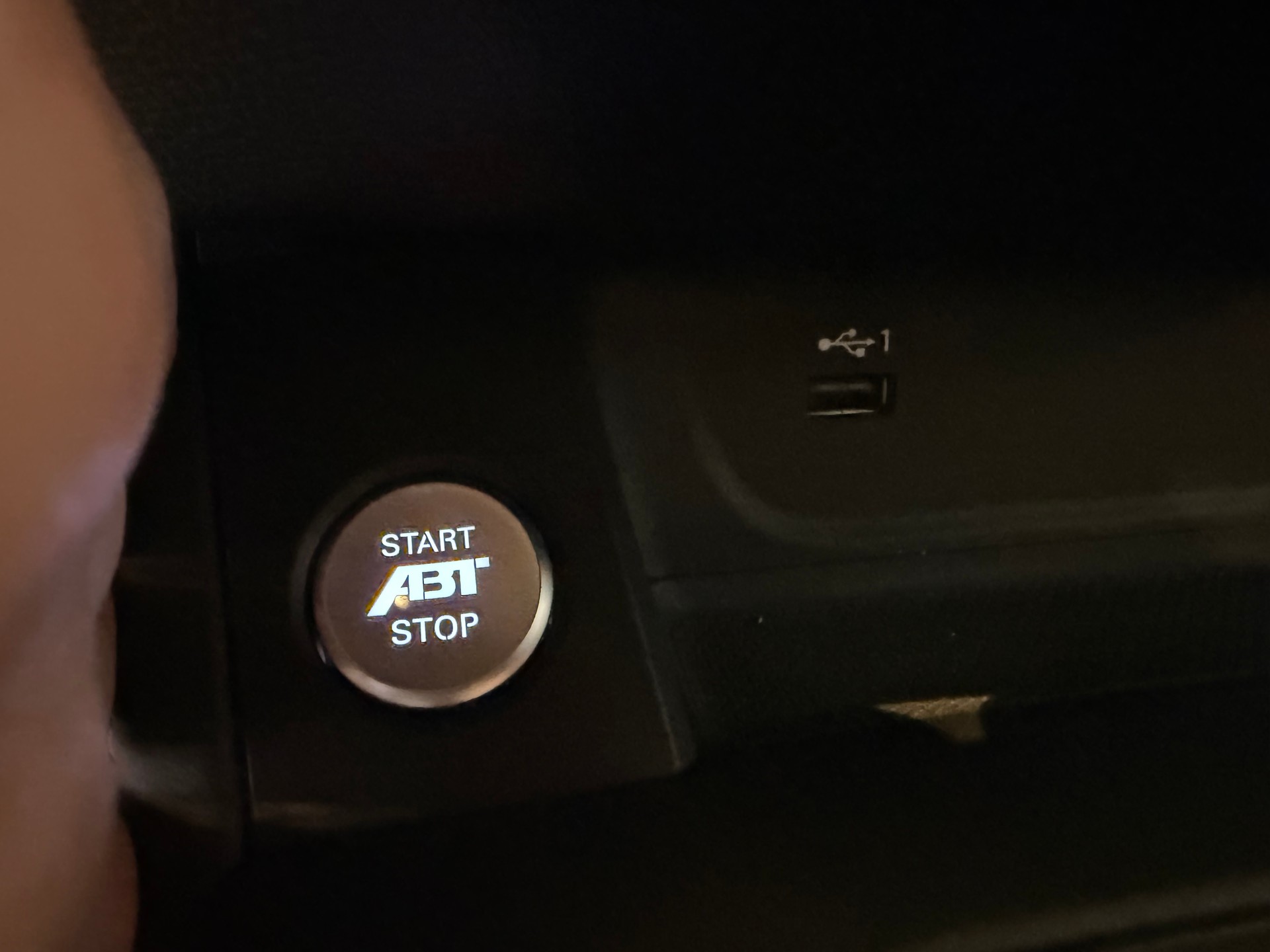 AUDI RS4 Avant 2.9 V6 TFSI quattro ABT-image-26