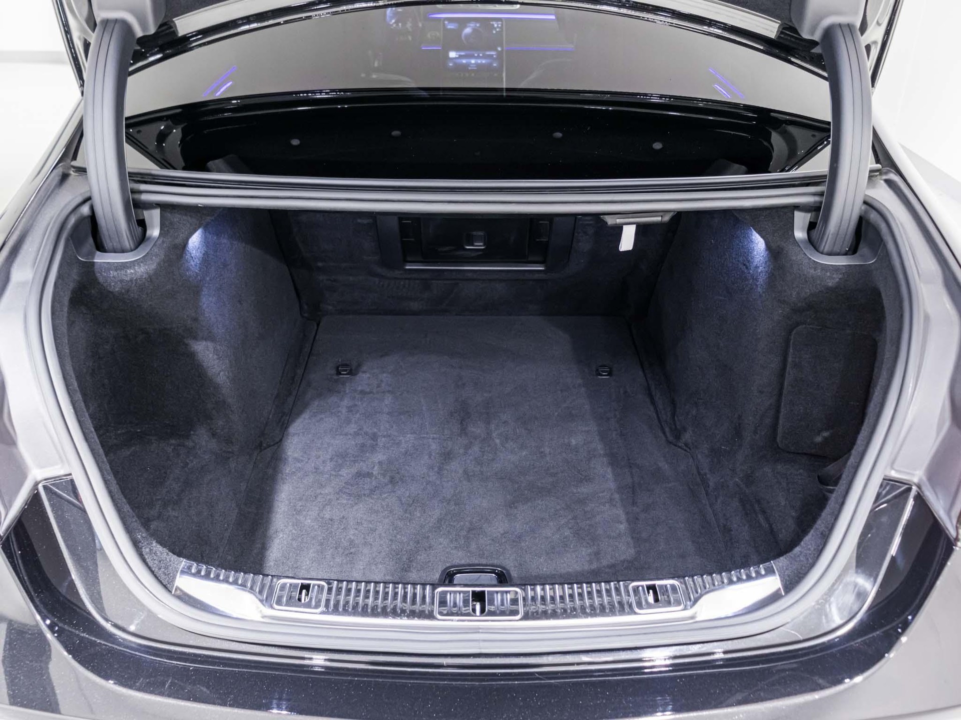 MERCEDES-BENZ S 400 d 4MATIC-image-13
