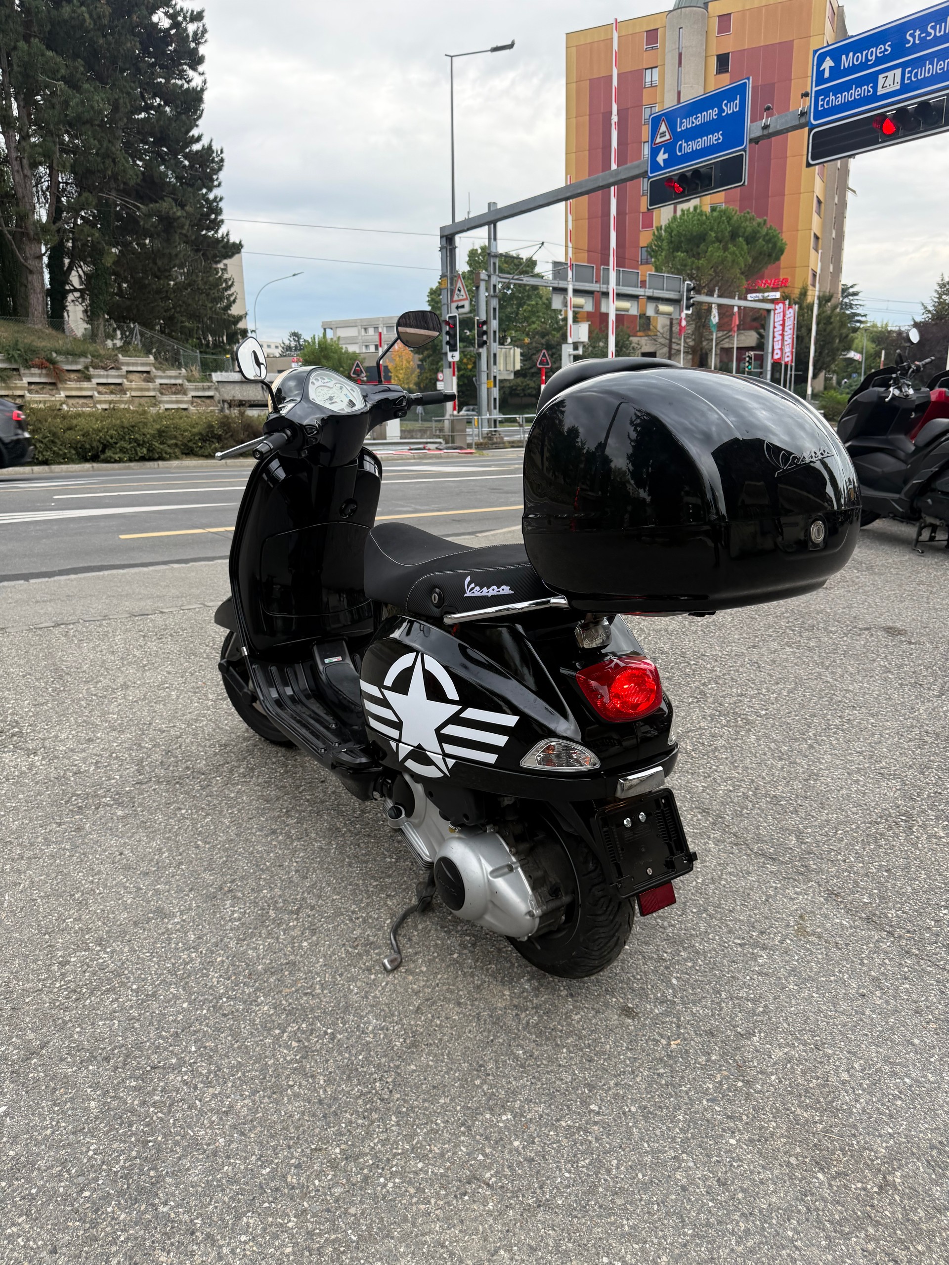 PIAGGIO Vespa 125 LXV i.e.-image-2