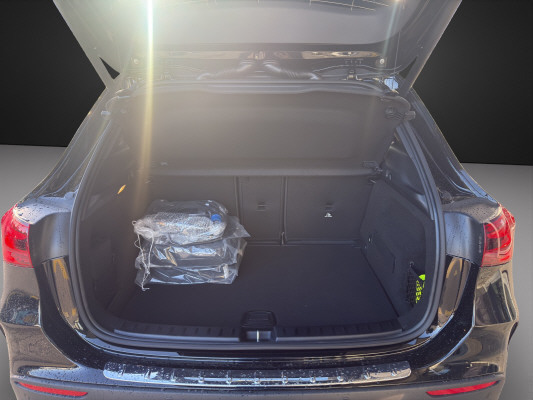 MERCEDES-BENZ GLA 250 e EQ Star 8G-DCT-image-10
