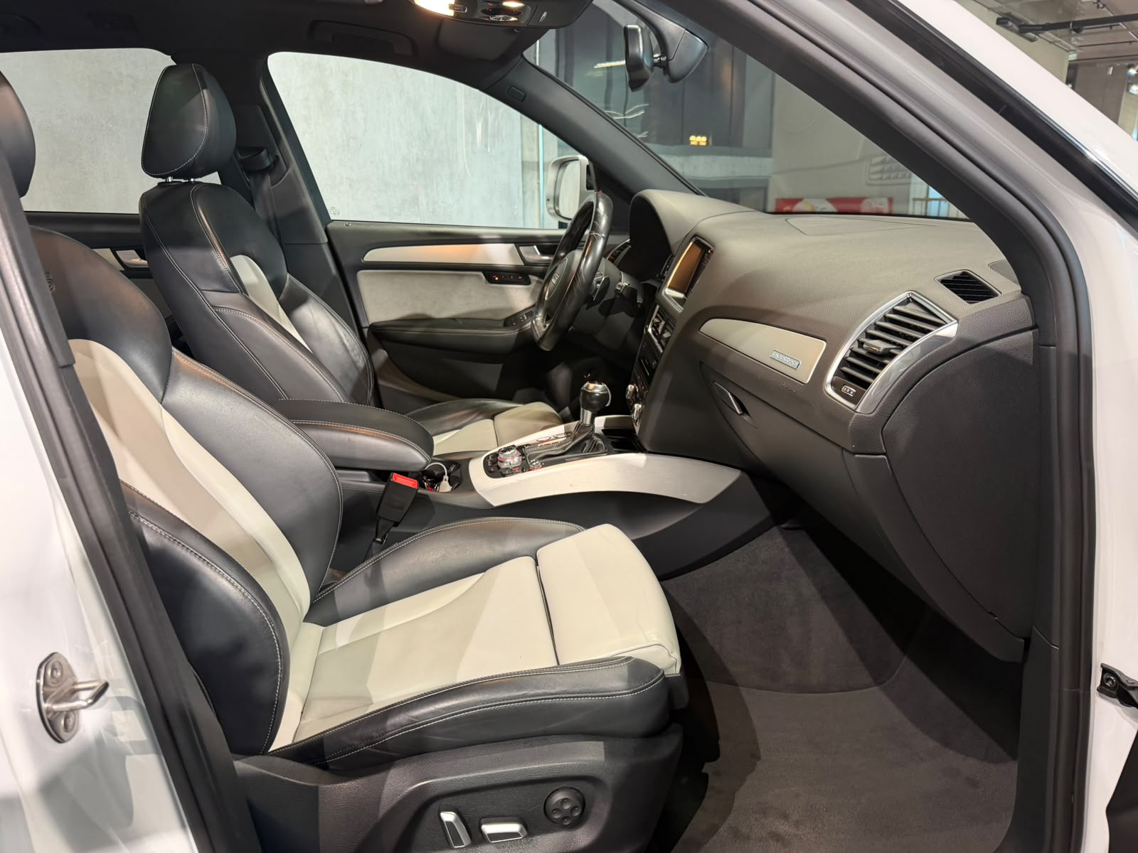 AUDI SQ5 3.0 TDI quattro tiptronic (CH)-image-15
