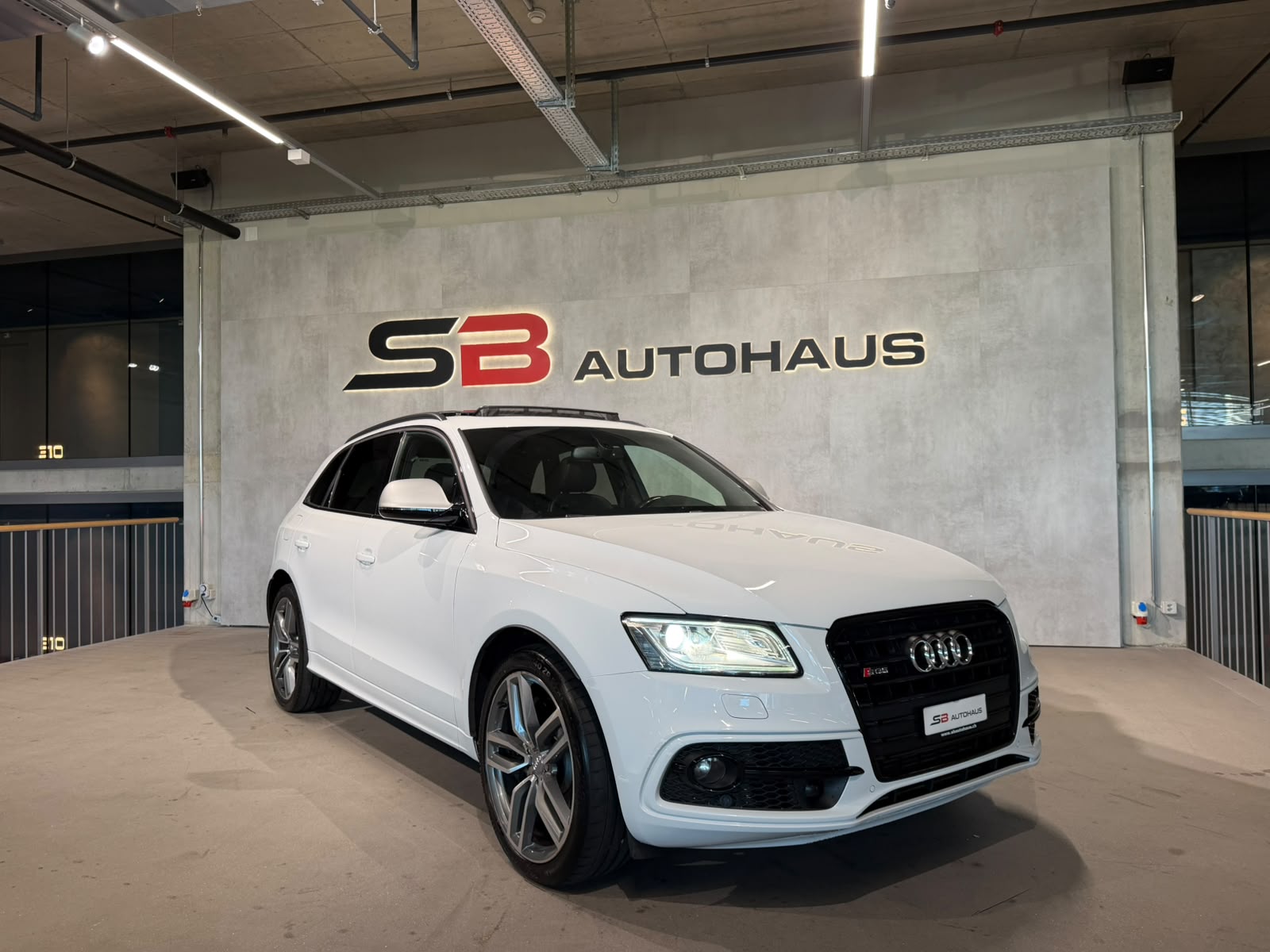 AUDI SQ5 3.0 TDI quattro tiptronic (CH)-image-2