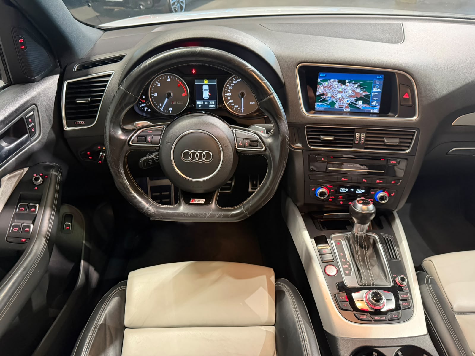 AUDI SQ5 3.0 TDI quattro tiptronic (CH)-image-22