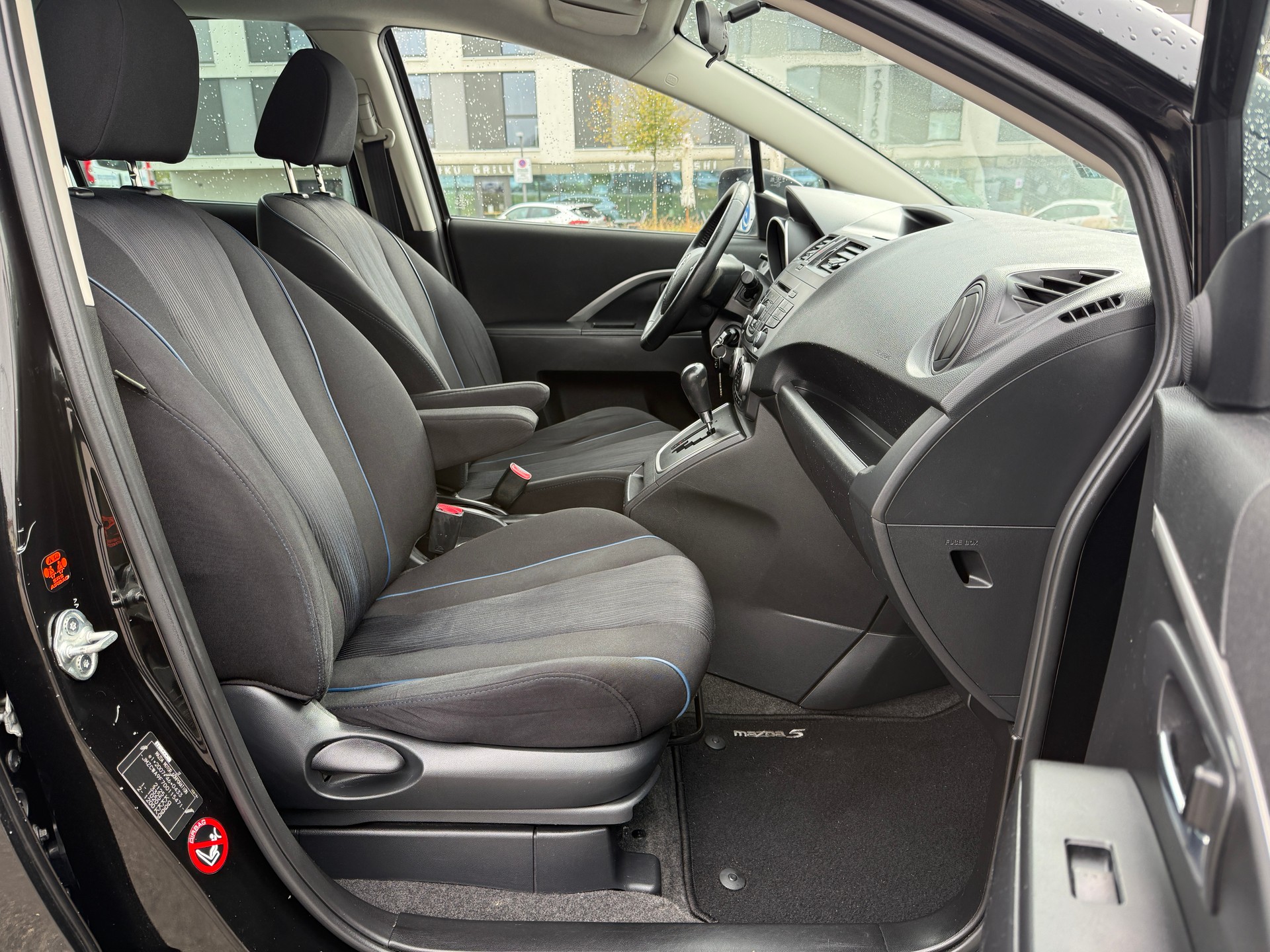 MAZDA 5 2.0 16V Sport Activematic - Nouvelle Expertise du Jour : 16.10.2026 - Service Mazda fait à 243’455 Km le 01.05.2026-image-21