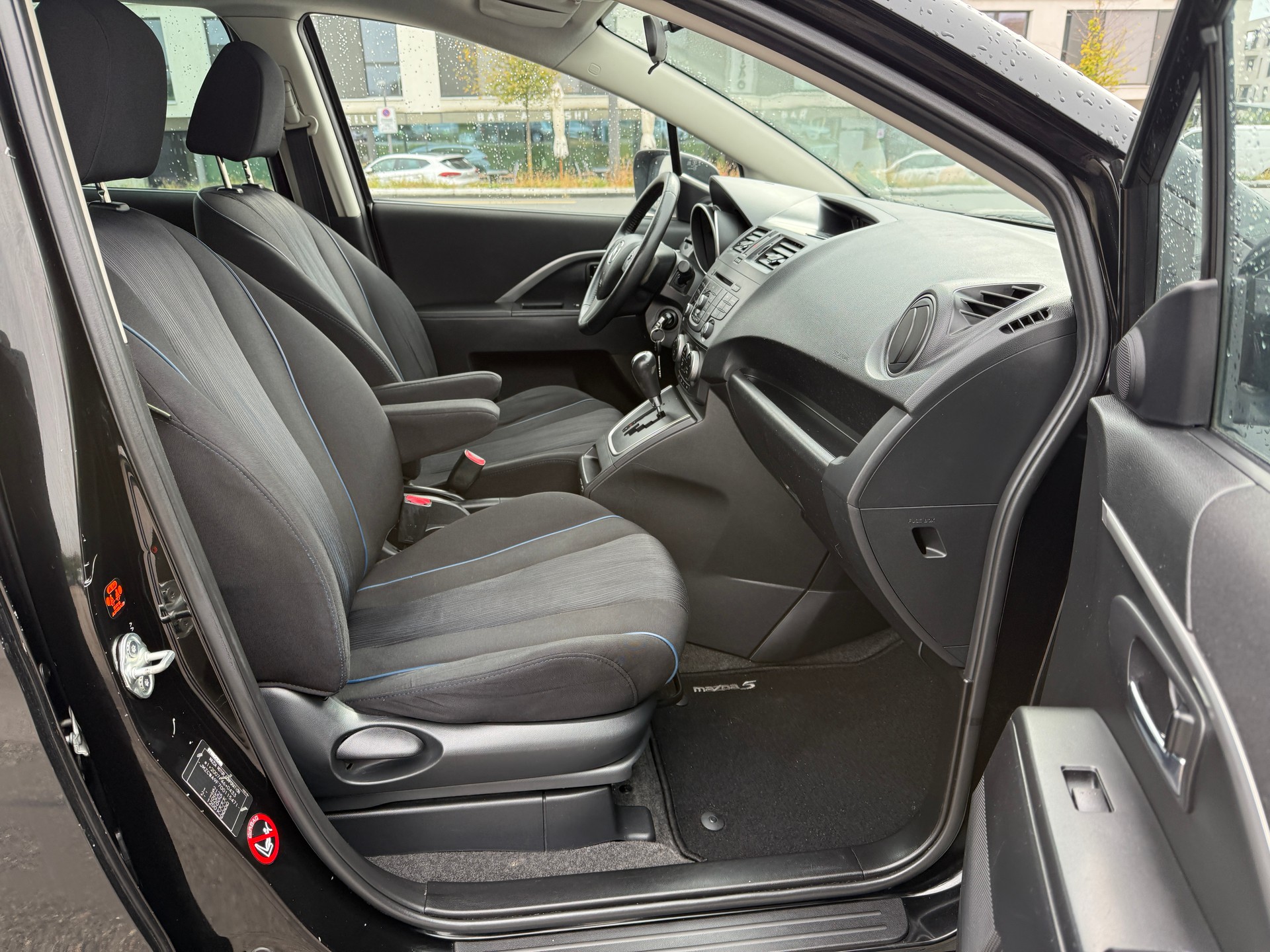 MAZDA 5 2.0 16V Sport Activematic - Nouvelle Expertise du Jour : 16.10.2026 - Service Mazda fait à 243’455 Km le 01.05.2026-image-19